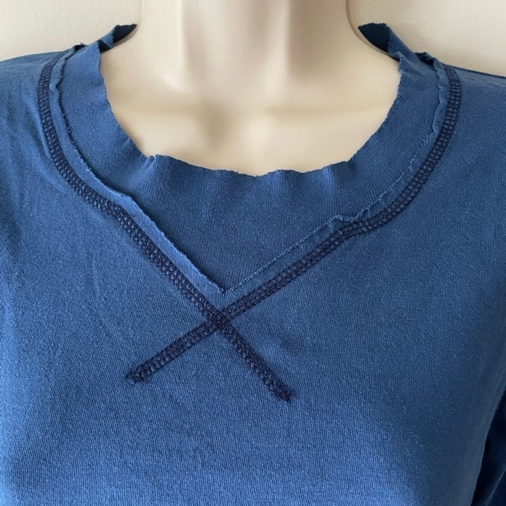Free People We The Free Puff Shoulder Top Midnight Hour Blue Size XS NWT Size XS / US 0-2 / IT 36-38 - 6 Thumbnail