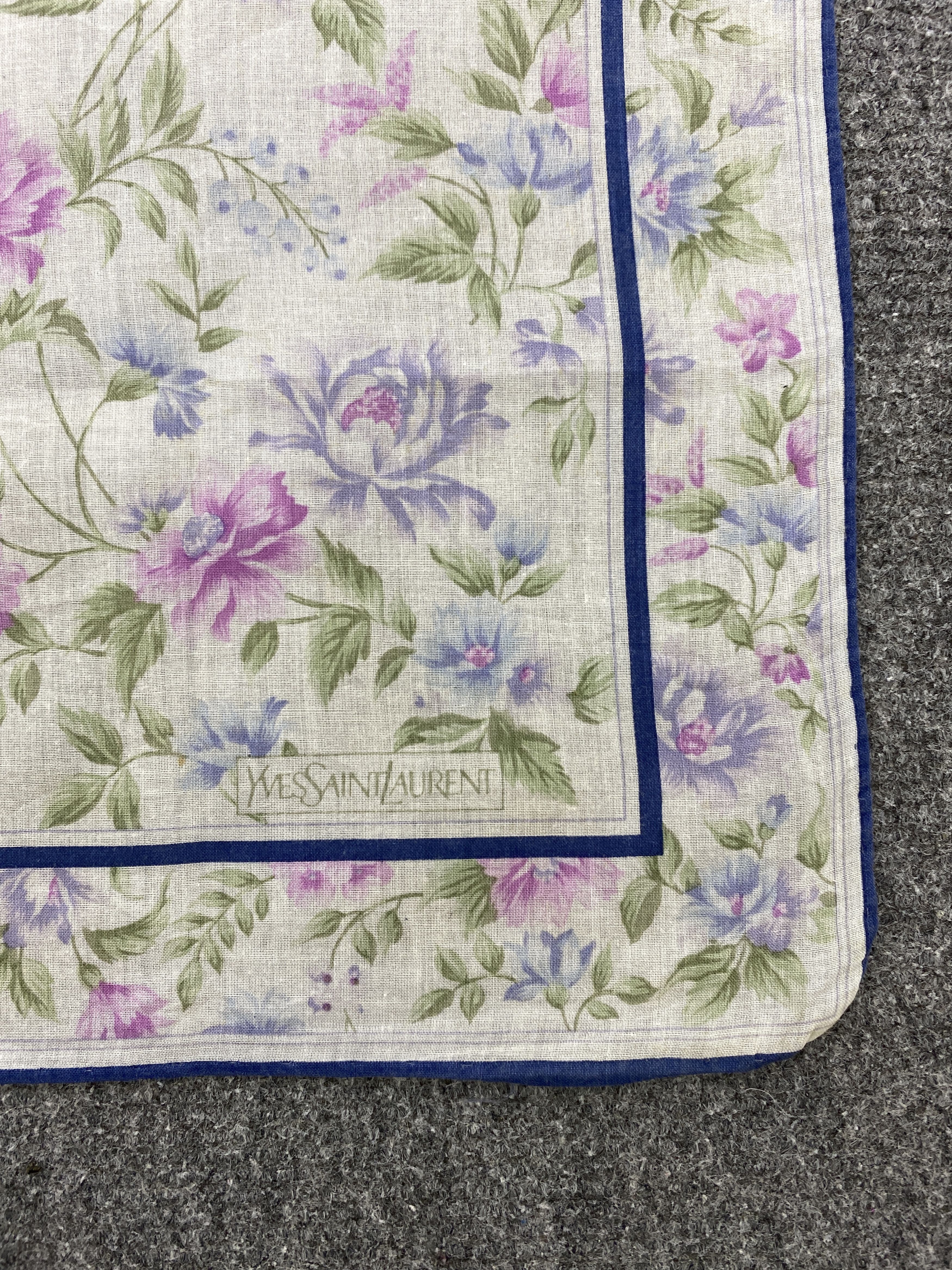 Vintage Yves Saint Laurent Handkerchief / Neckerchief HKC0791 Size ONE SIZE - 5 Thumbnail