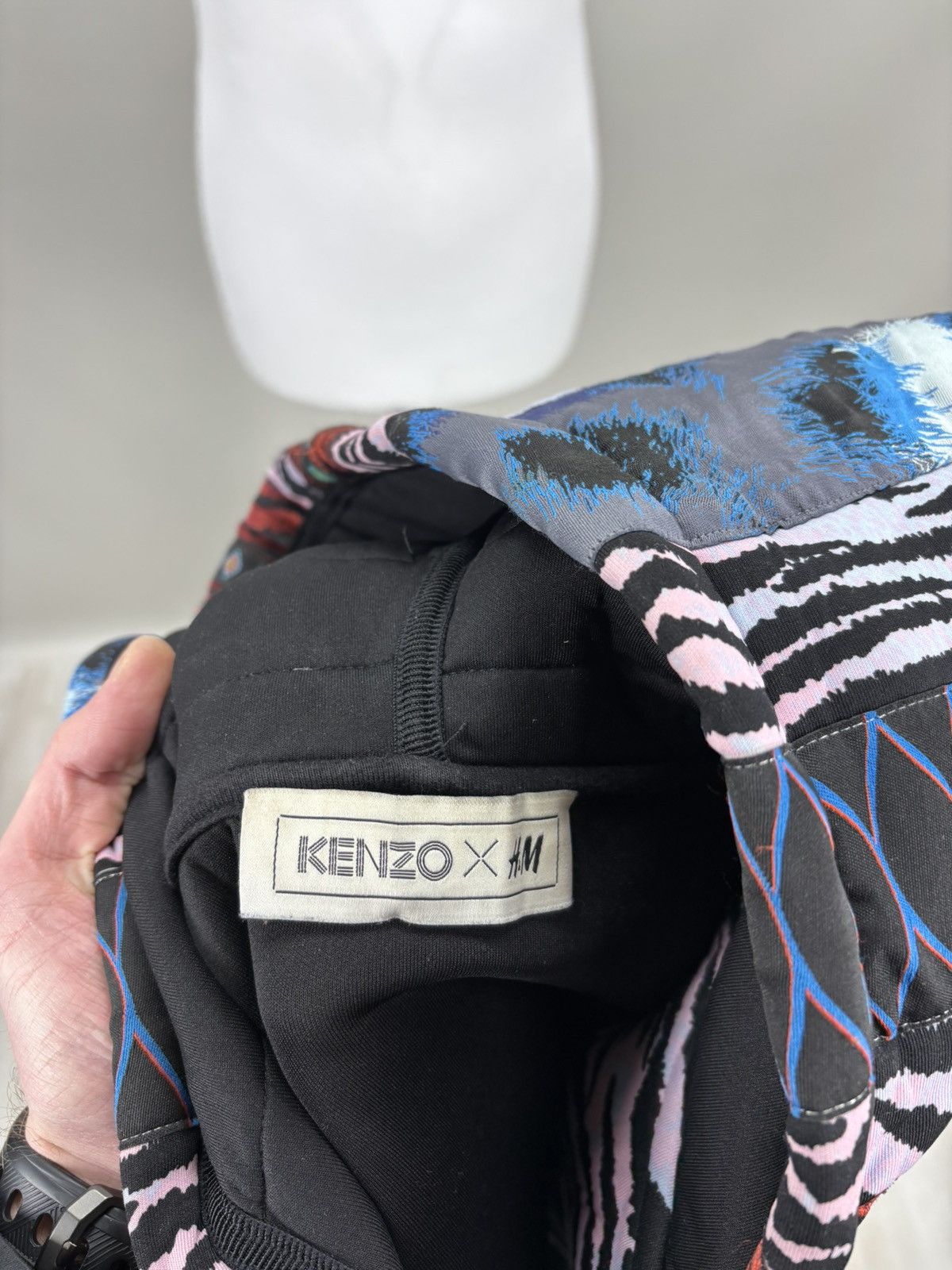 Kenzo Mens hoodie Kenzo x HM Size M Color Multicolor Size US M / EU 48-50 / 2 - 11 Thumbnail