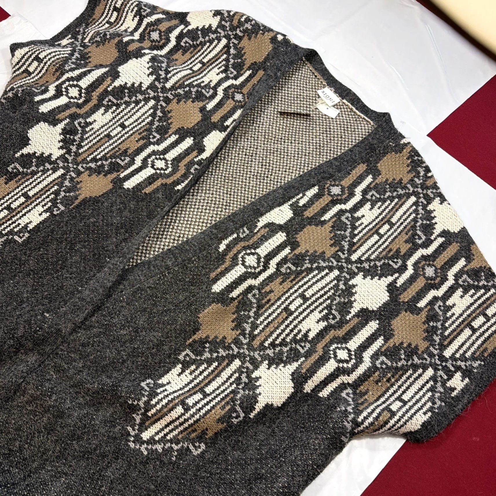 Vintage Sioni Cardigan Geometric Fuzzy Knit Open Front Fringe Slouchy 3XL Gray Tan White Womens Sweater Bohemian Artsy Tribal Open Cardigan Size XXL / US 16-18 / IT 52-54 - 6 Thumbnail