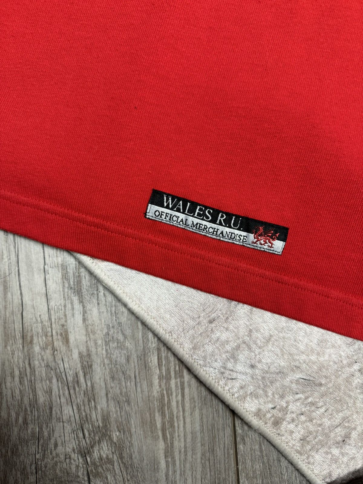 Reebok × Vintage Vintage 1999 Wales Rugby Union Home Shirt Jersey by Reebok Size US L / EU 52-54 / 3 - 15 Thumbnail