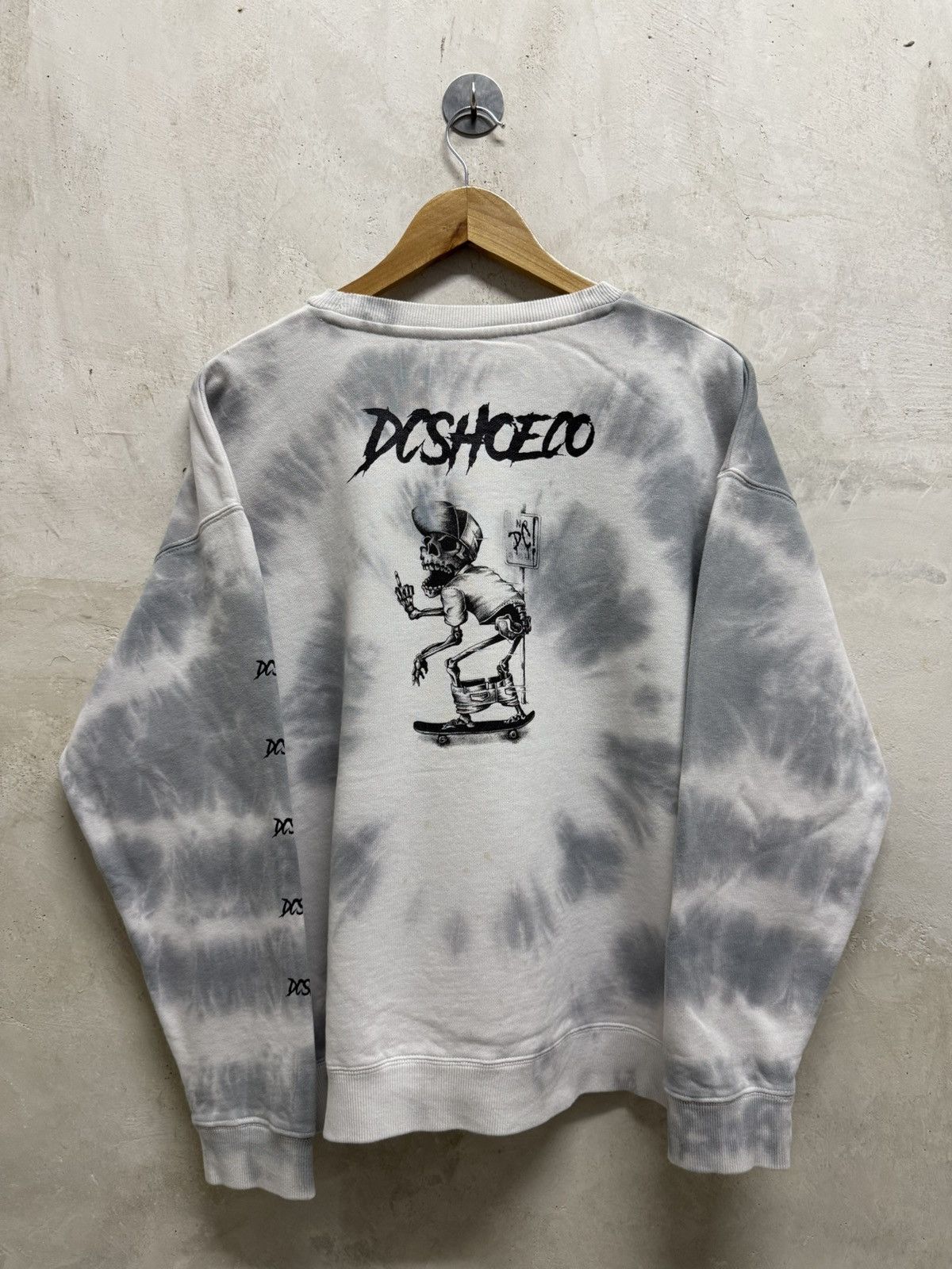 DC 2000s DCShoe Co USA Skate Baggy Sweatshirt Size US M / EU 48-50 / 2 - 1 Thumbnail
