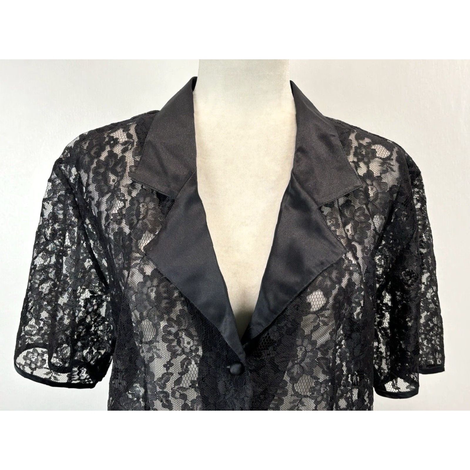 Victoria's Secret Vtg Victoria’s Secret 2 Pc Pajama Set Sz Large Black Lace Top Satin Pants 90’s Size L / US 10 / IT 46 - 6 Thumbnail