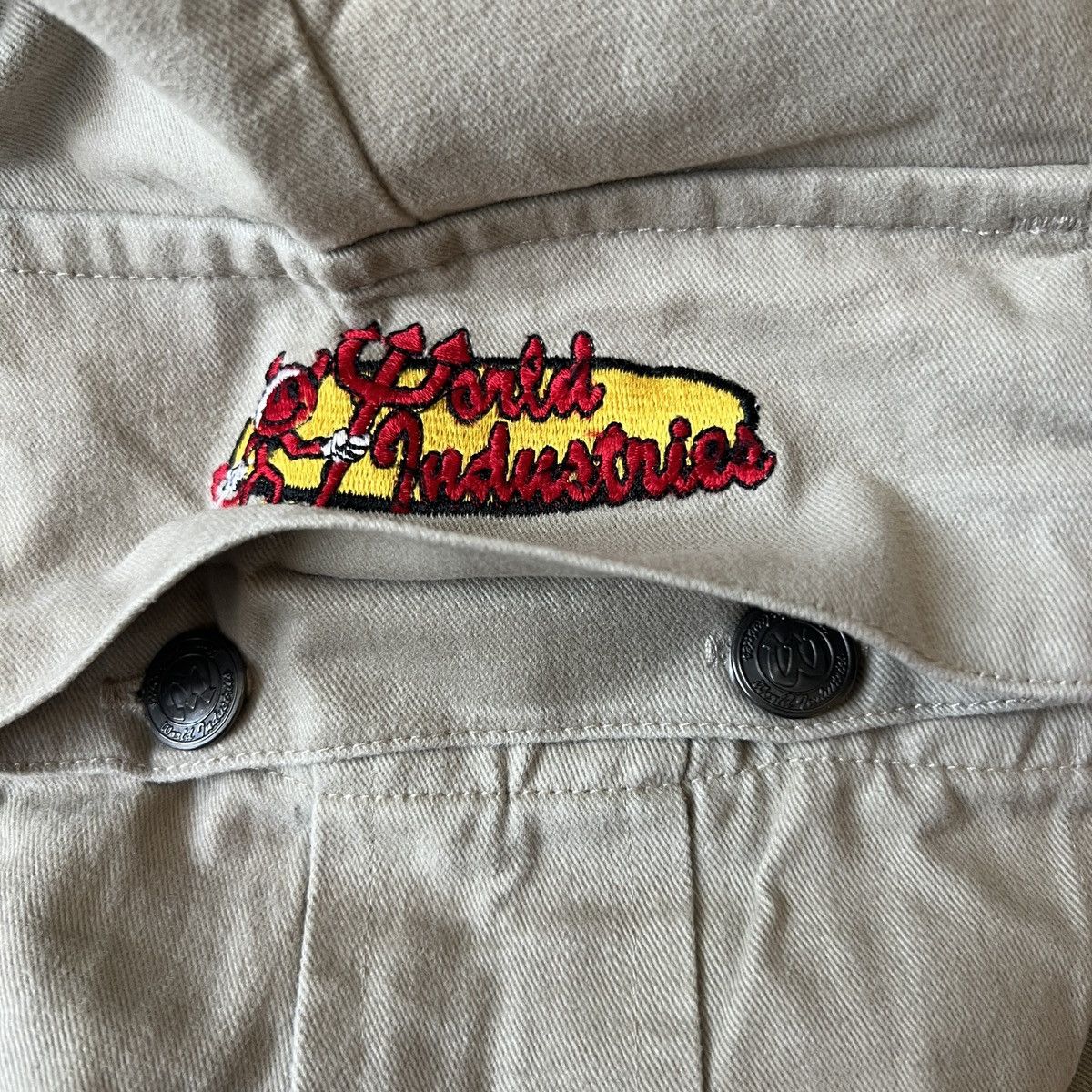 World Industries Vintage 00s World Industries Cargo Shorts Size US 30 / EU 46 - 4 Thumbnail