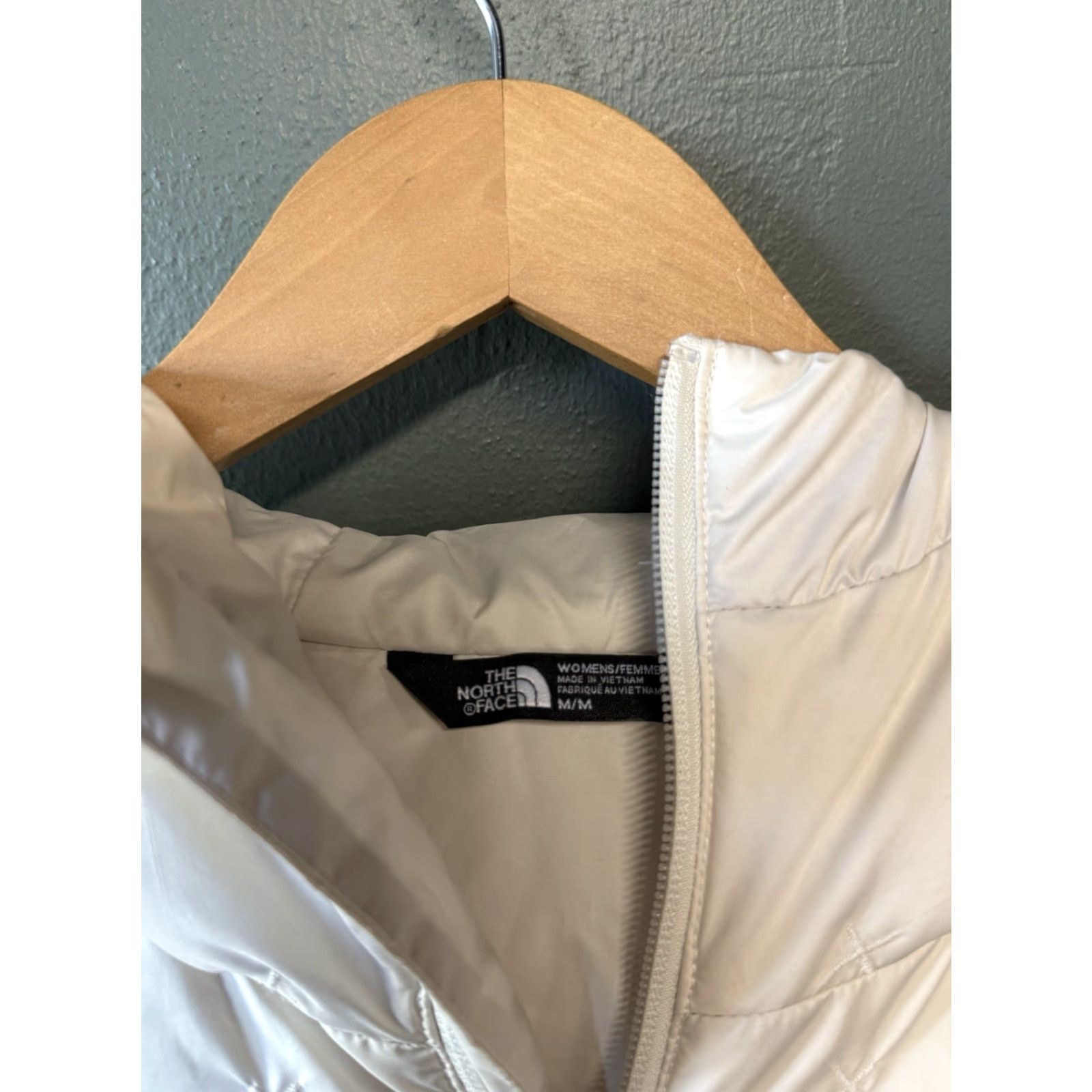 The North Face The North Face Womens Ivory Quilted Full Zip Hooded Sweatshirt Size Medium Size M / US 6-8 / IT 42-44 - 3 Thumbnail