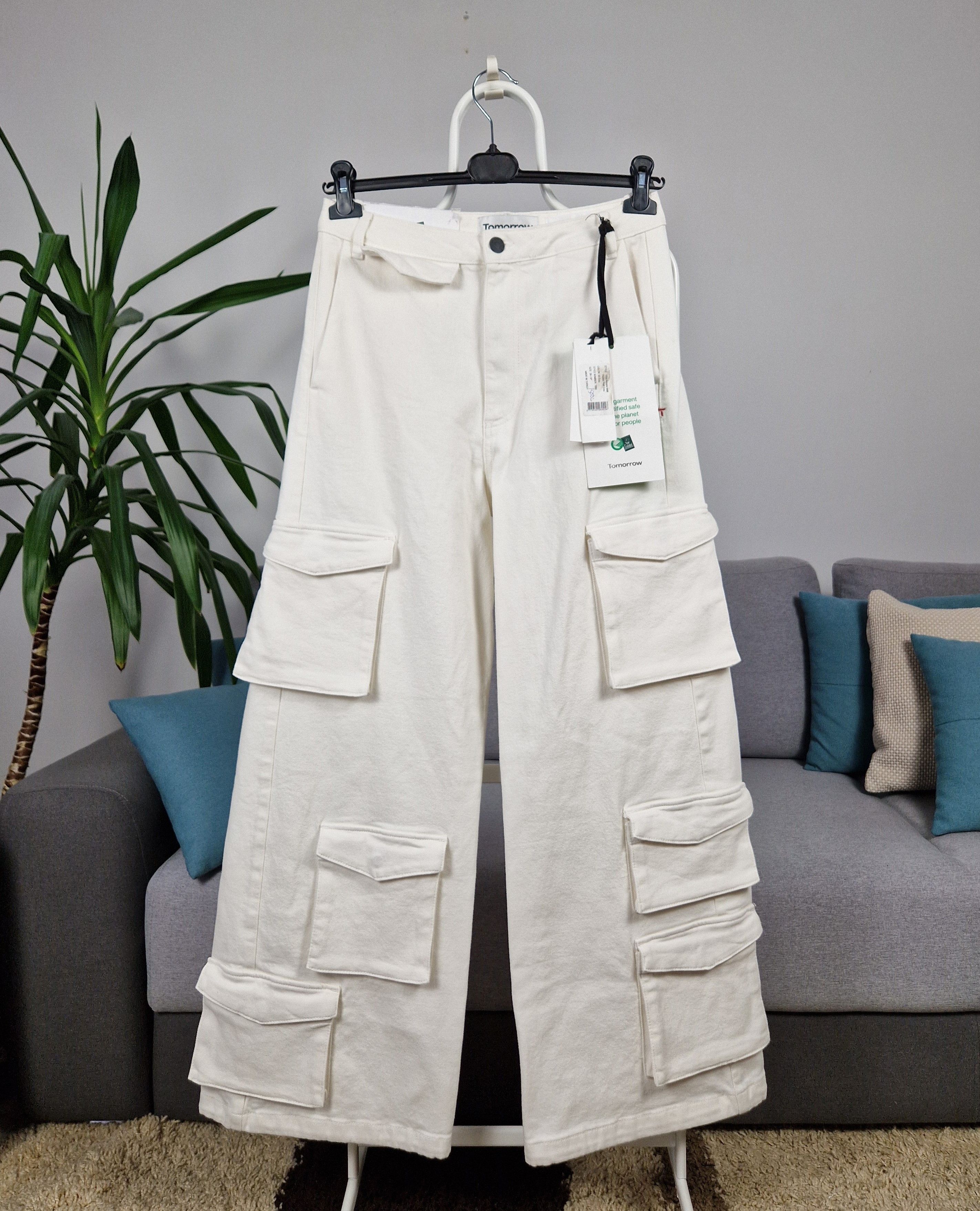 image of Tomorrow Denim Arizona Multi Pocket Pants Wide Leg W29 L32 in Ecru, Women's