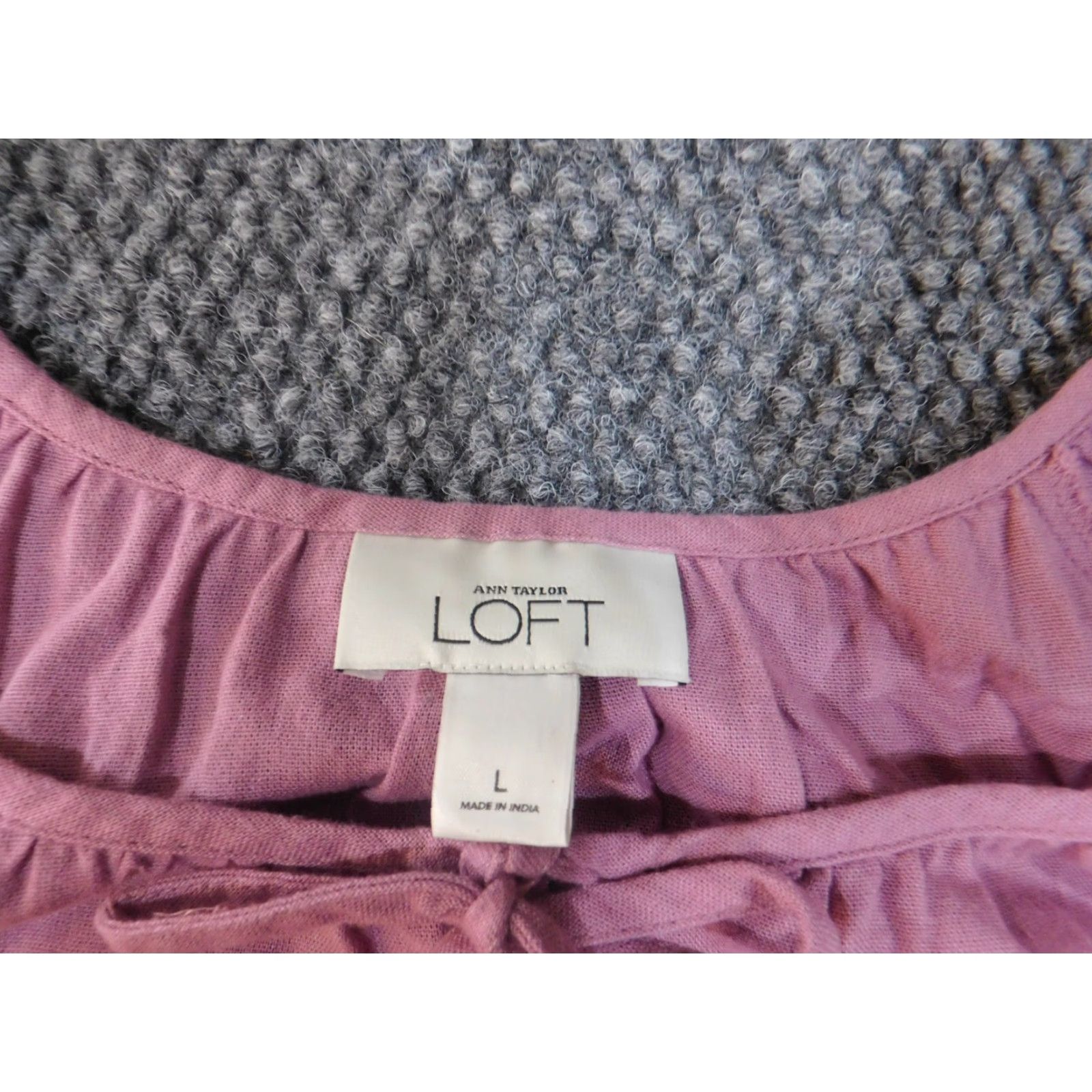 Ann Taylor Loft Ann Taylor Loft Purple Pullover Blouse Knit Polyester Henley Long Sleeve Women L Casual Basic Stretch Shirts Shirt Size L / US 10 / IT 46 - 4 Thumbnail