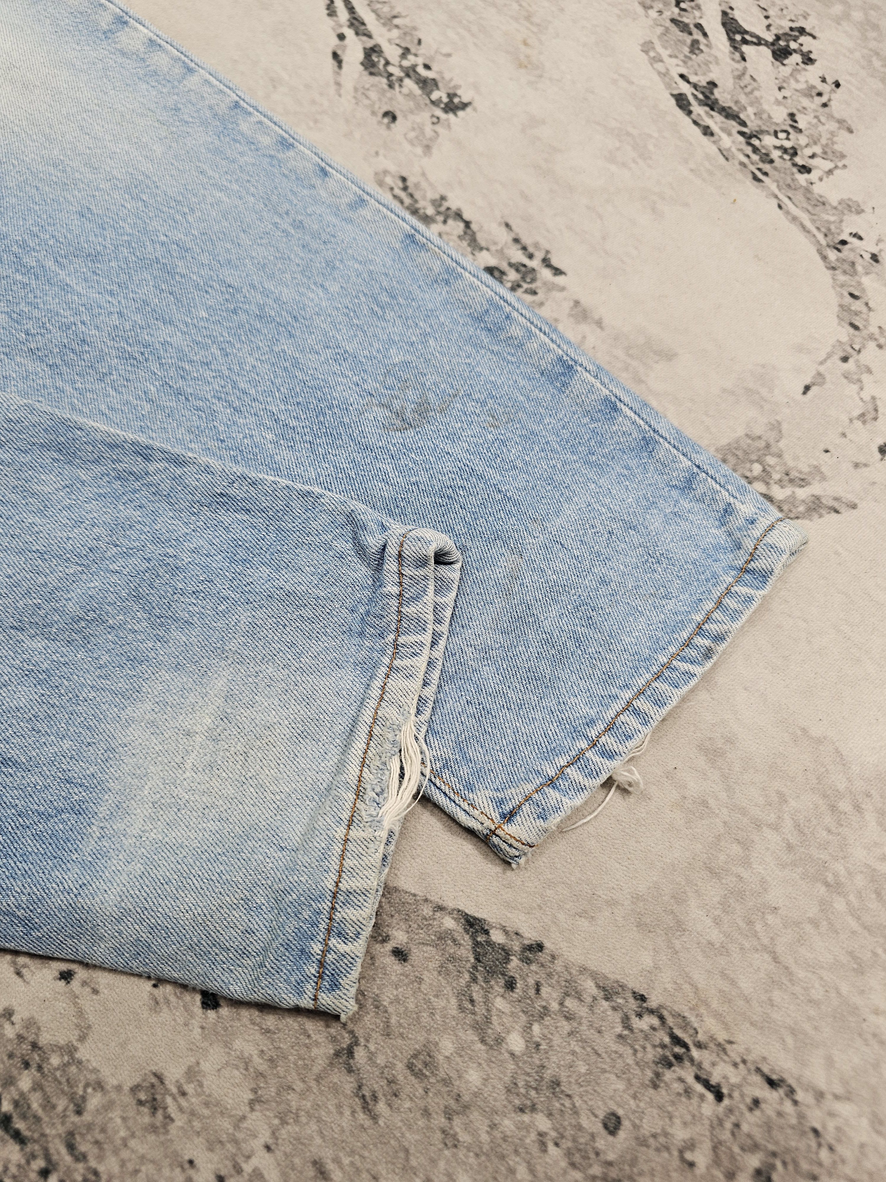 Levi's Vintage Clothing Vtg 90's LEVIS 501 Made In Usa Ripped Taper Light Blue L0530 Size US 29 - 7 Thumbnail
