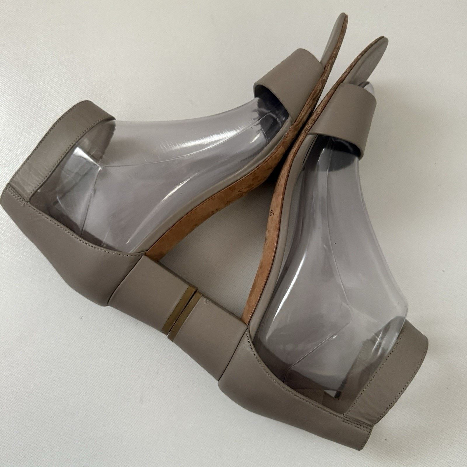 Vince Vince “Rita” Ankle Strap Leather Heeled City Sandals Size US 9.5 / IT 39.5 - 5 Thumbnail