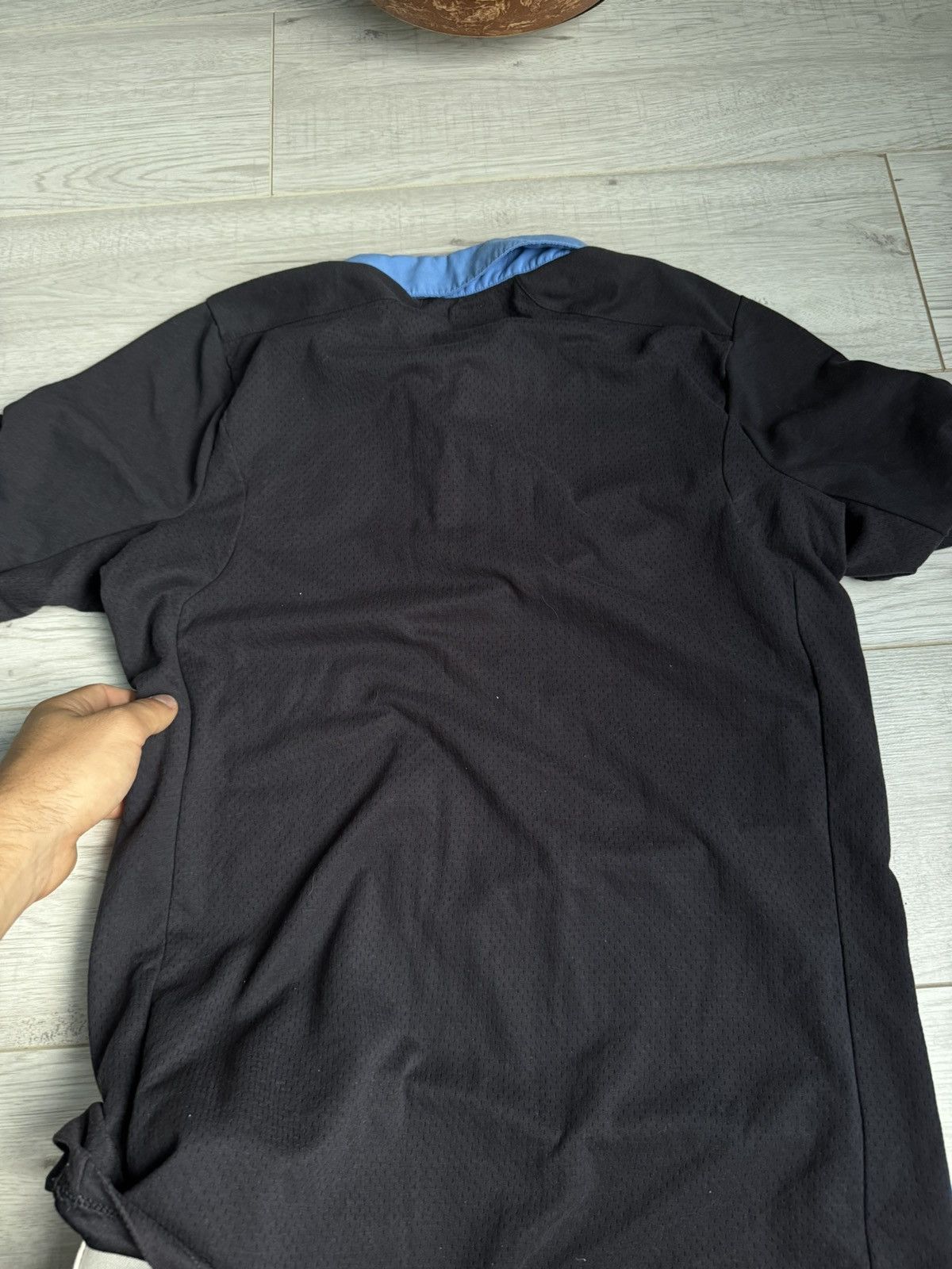 Umbro × Vintage Vintage Umbro England Soccer Jersey away shirt 2012 kit Size US M / EU 48-50 / 2 - 7 Thumbnail