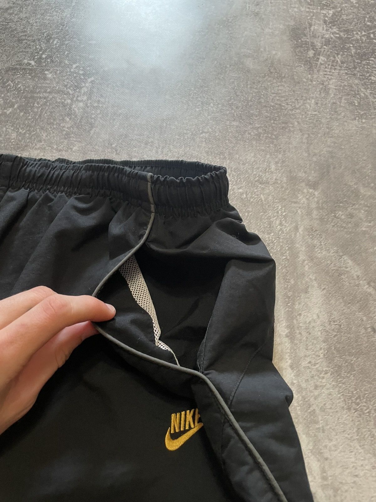 Nike × Vintage Vintage Nike Black Shorts Y2K Size XL Size US 36 / EU 52 - 6 Thumbnail