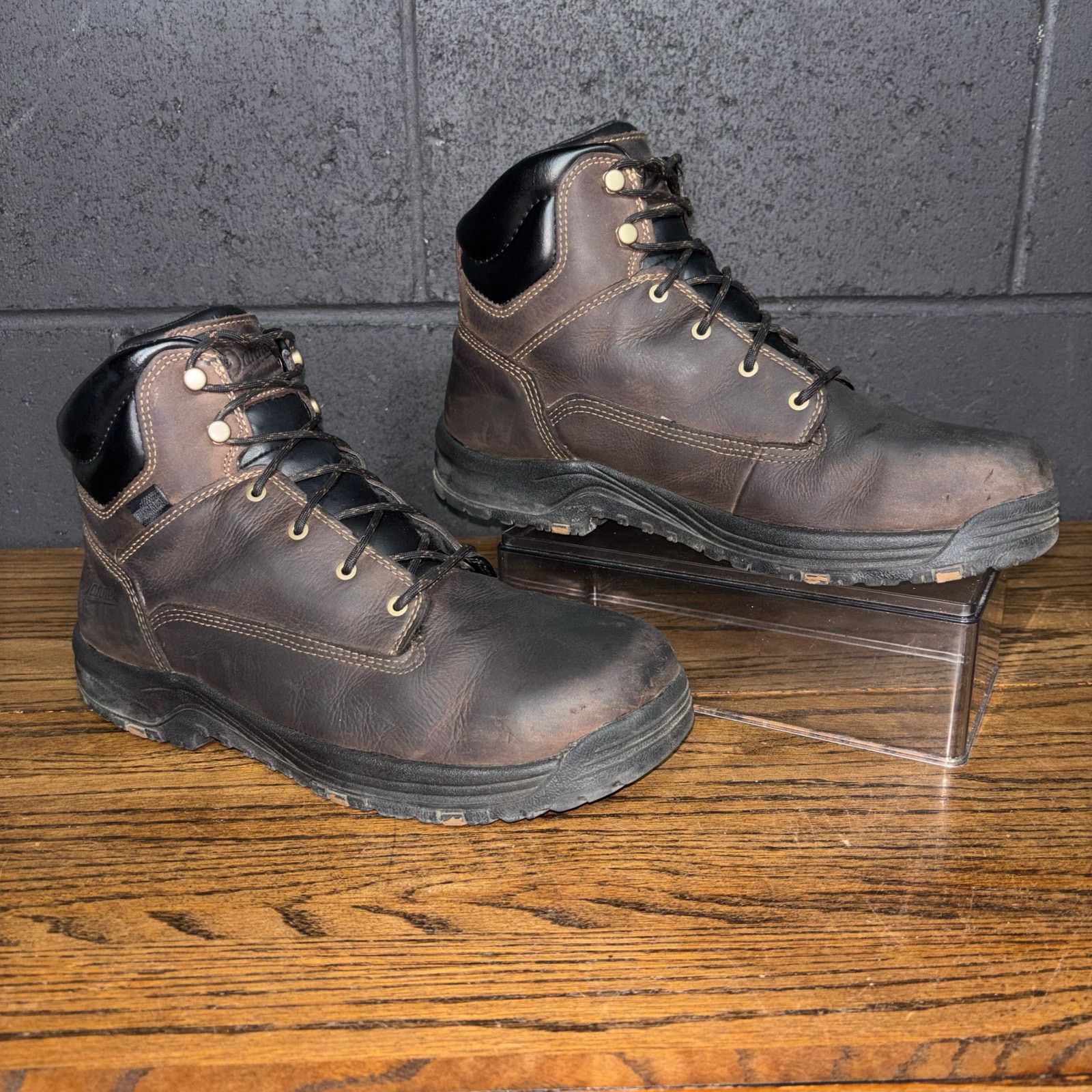 Danner Danner Caliper Aluminum Toe Work Boots 10.5 EE Brown Leather Size US 10.5 / EU 43-44 - 2 Thumbnail