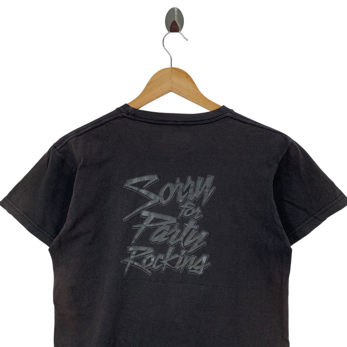 Vintage LMFAO CHAMPAGNE SHOWERS Party Rock Redfoo SkyBlu Band Tshirt Size US S / EU 44-46 / 1 - 5 Thumbnail