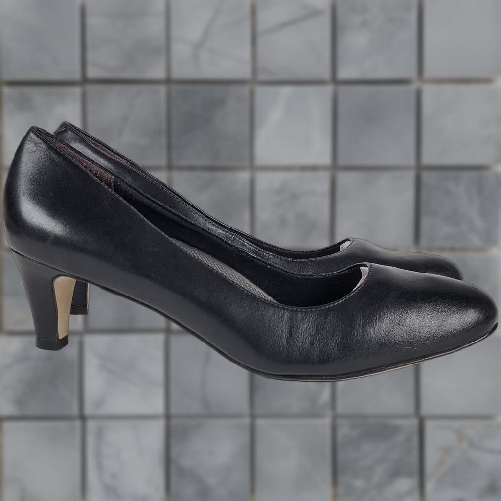 Vintage VINTAGE Walking Cradles Majorie Pumps Women's Black Leather Pump Kitten Heel 12 M Shoes Formal Size US 10 / IT 40 - 1 Thumbnail