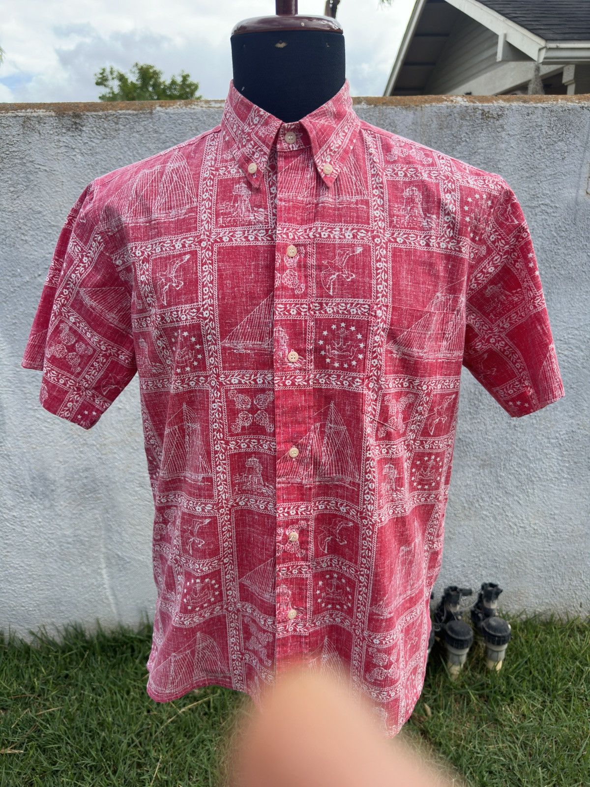 Reyn Spooner PeeOwned Reyn Spooner Red Hawaiian Print Men's Medium Size US M / EU 48-50 / 2 - 1 Thumbnail