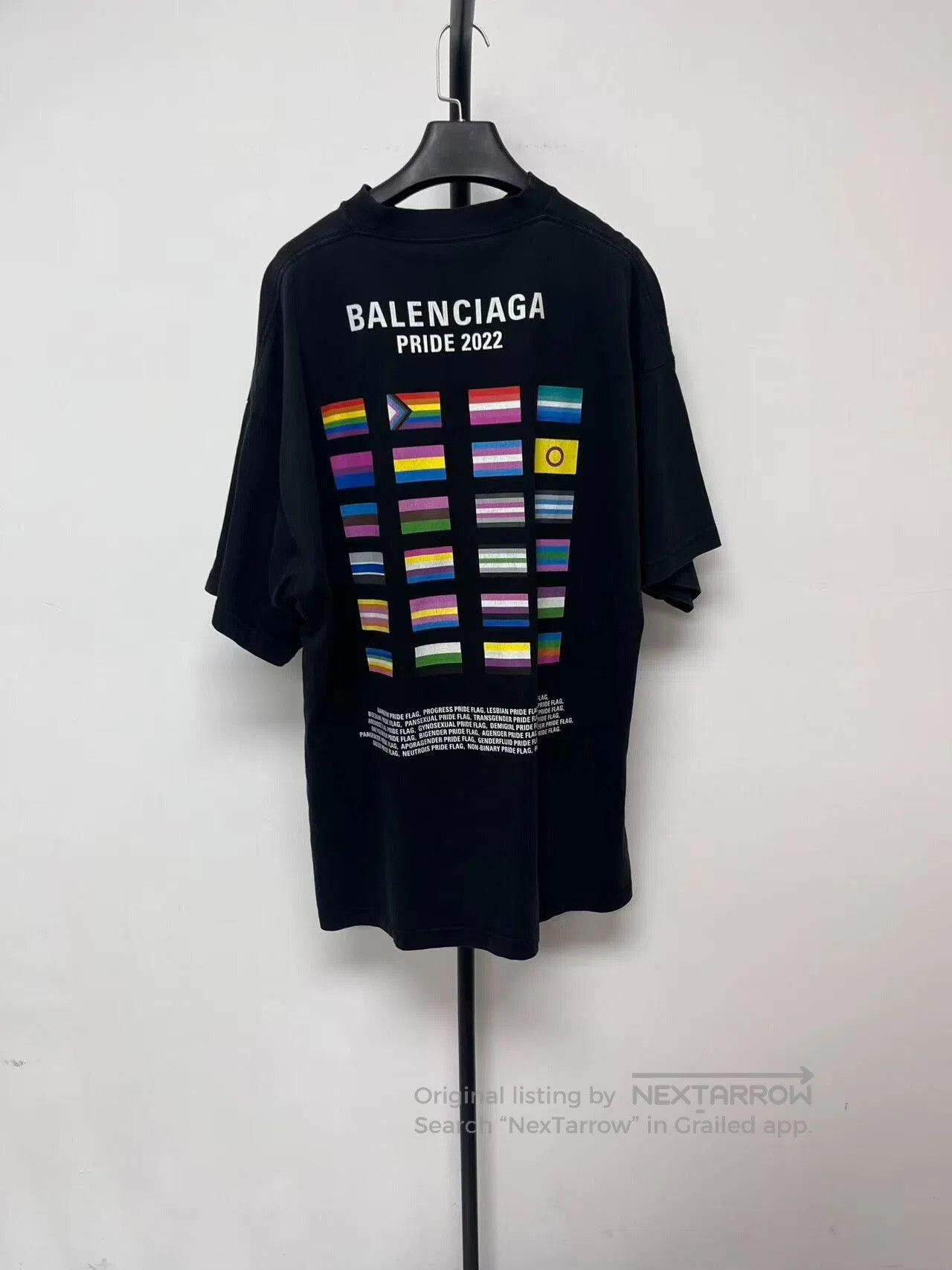 Balenciaga balenciaga pride flags logo short sleeve t. Size US M / EU 48-50 / 2 - 2 Thumbnail
