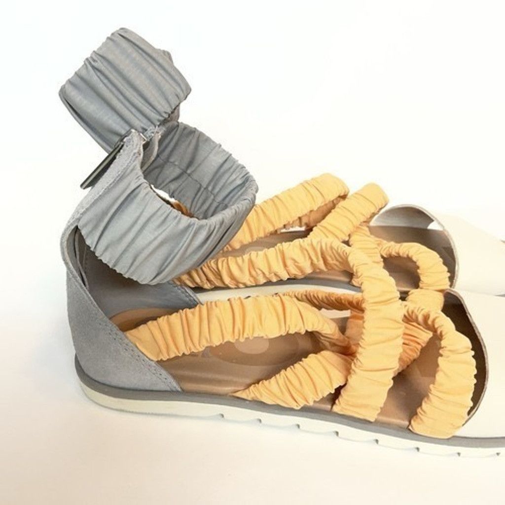 SOREL NWOT Sorel Ella II Strap Gladiator Sandals Women Size 8.5 Size US 8.5 / IT 38.5 - 6 Thumbnail