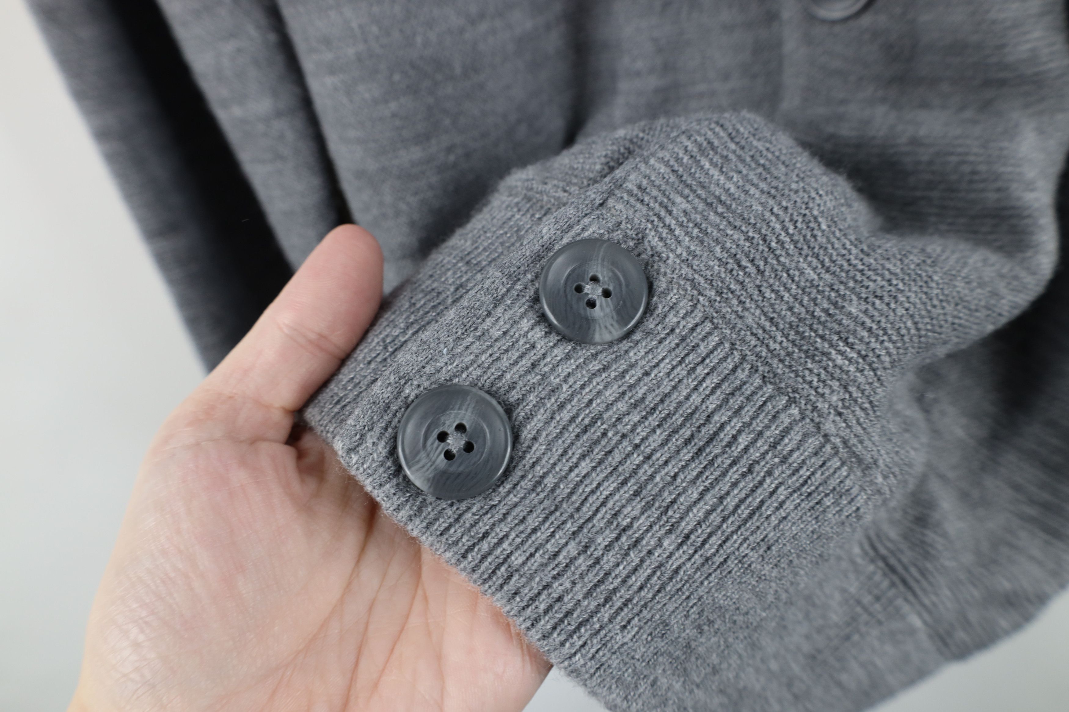 Vintage Vintage 90s Streetwear Button Cardigan Sweater Gray Acrylic Size US M / EU 48-50 / 2 - 4 Thumbnail