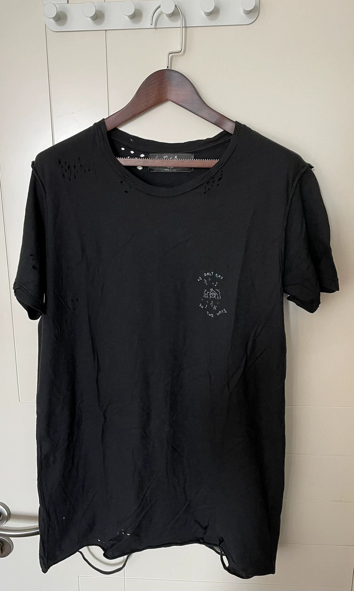 Marc Jacques Burton Marc Jacques Burton Distressed Tee Size US XL / EU 56 / 4 - 1 Thumbnail