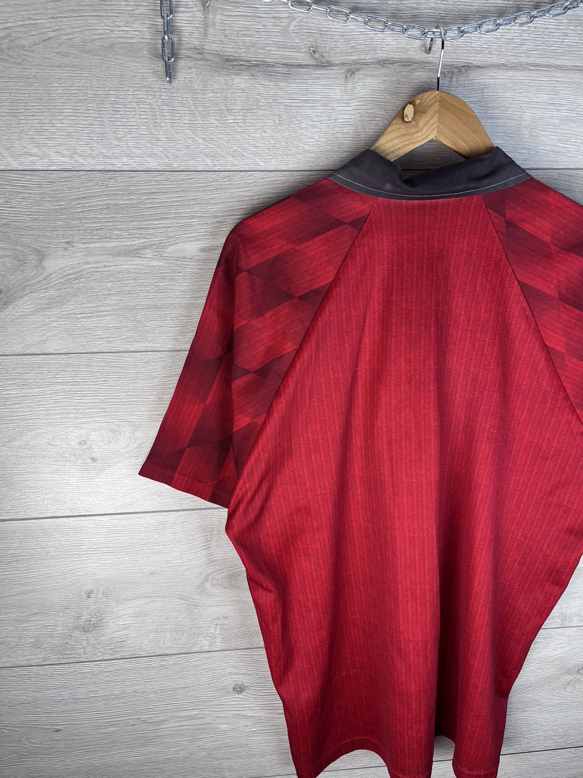Umbro Men's vintage soccer jersey Umbro Manchester United size L Size US L / EU 52-54 / 3 - 15 Thumbnail