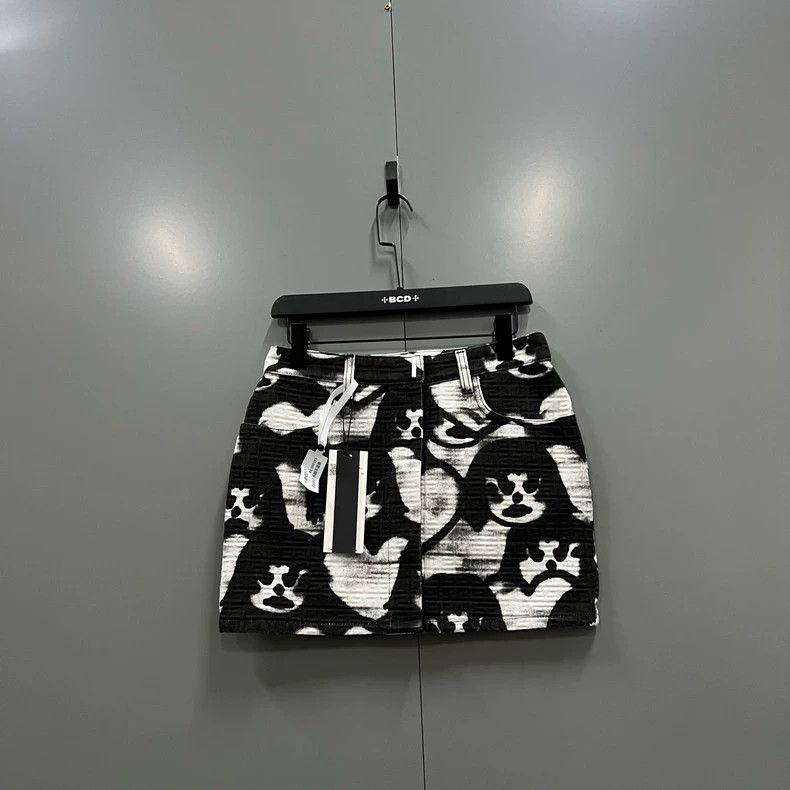 Givenchy Givenchy Chito Collaboration Cartoon Animation Denim Skirt Size XS / US 0-2 / IT 36-38 - 2 Thumbnail