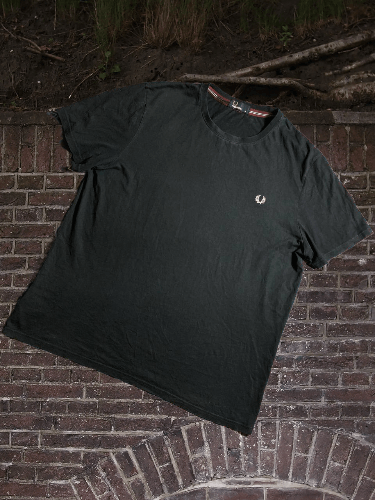 Fred Perry × Vintage Vintage Fred Perry Logo T-Shirt Streetwear Y2K Size US XL / EU 56 / 4 - 1 Thumbnail