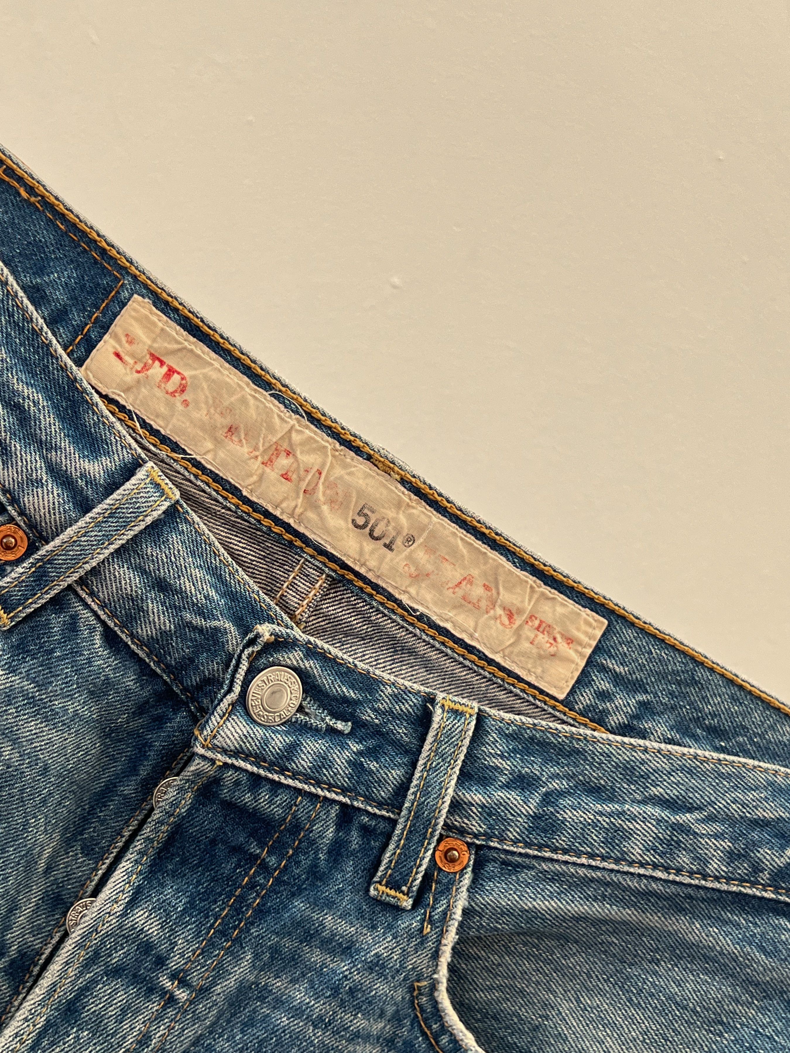 Jean × Levi's × Vintage LEVIS 501vintage jeans Size US 31 - 5 Thumbnail