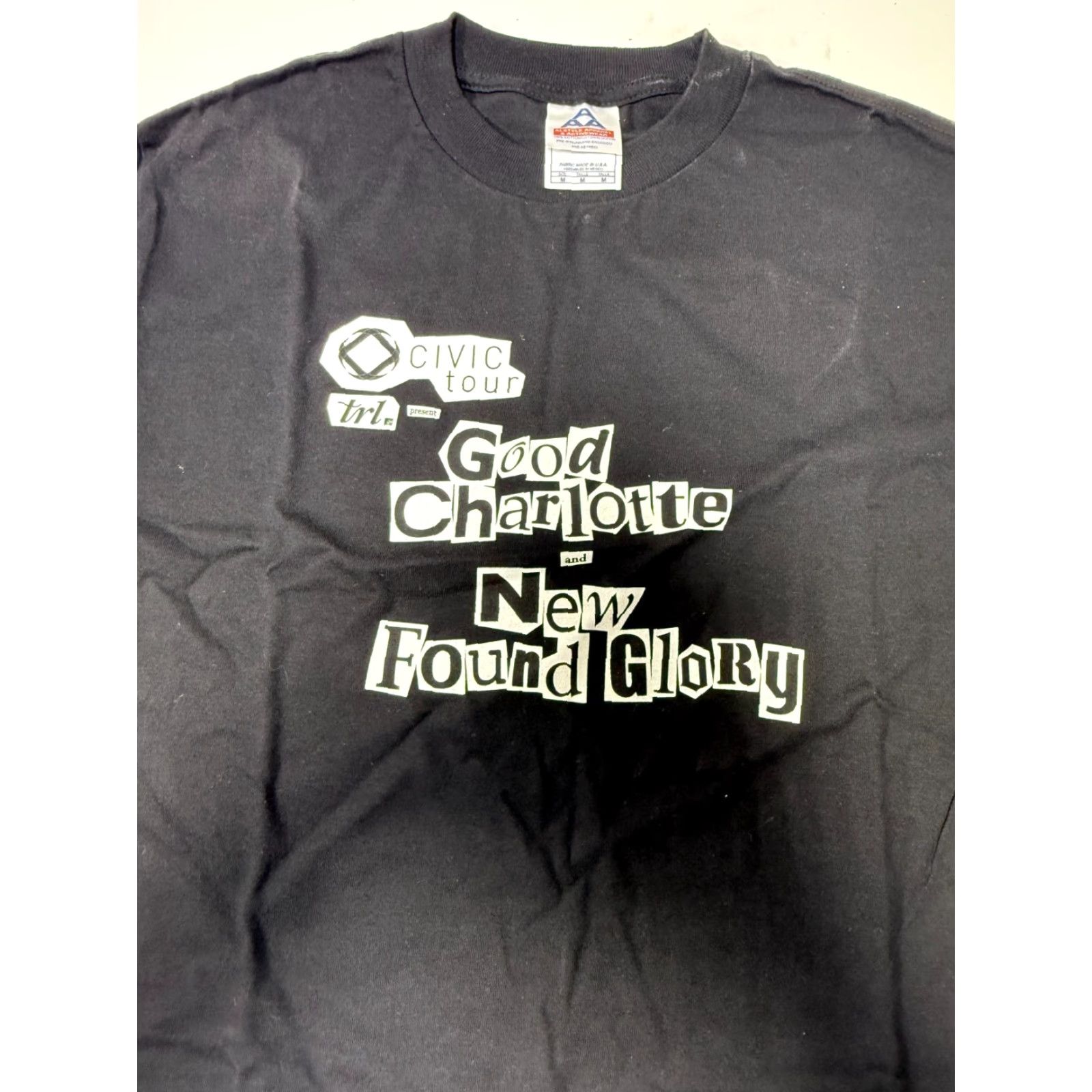 Vintage VINTAGE Tour Civ ic 2000 CIVIC TOUR TRL MTV GOOD CHARLOTTE NEW FOUND GLORY T-SHIRT CREW M Black Band Shirt Mens Size US M / EU 48-50 / 2 - 2 Thumbnail