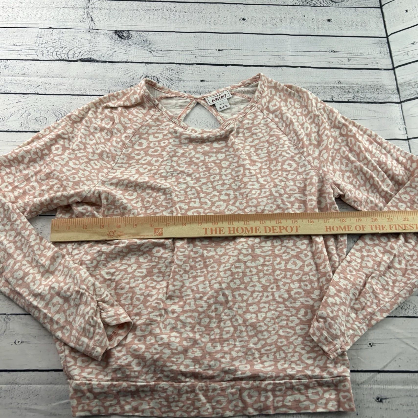 Ariat Ariat Animal Print Open Back Long Sleeve Top Women's Small Pink Size S / US 4 / IT 40 - 4 Thumbnail