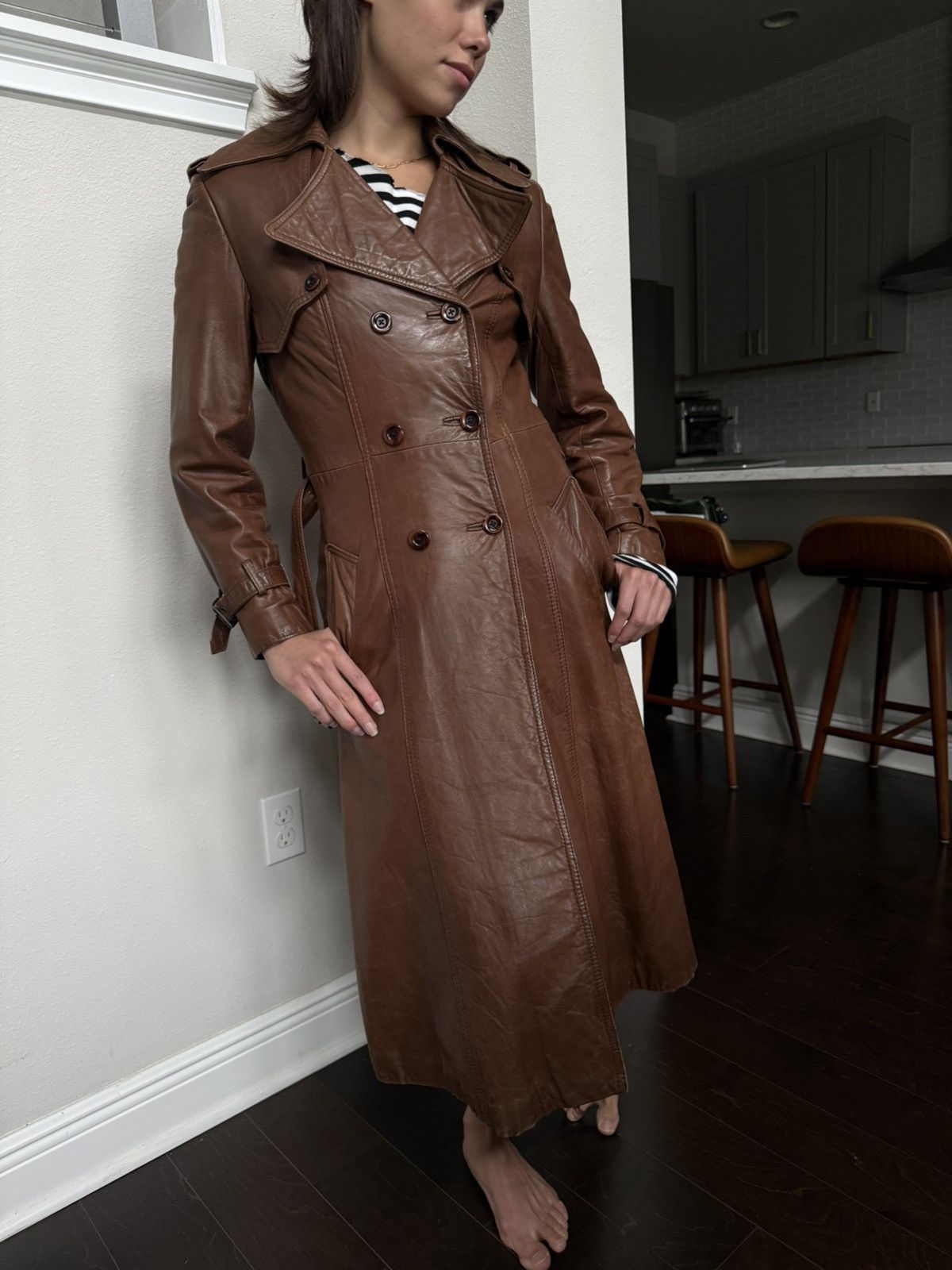 Other 80s Brown Leather Trench Coat Full Belt Wrist Buckles Size S / US 4 / IT 40 - 8 Thumbnail