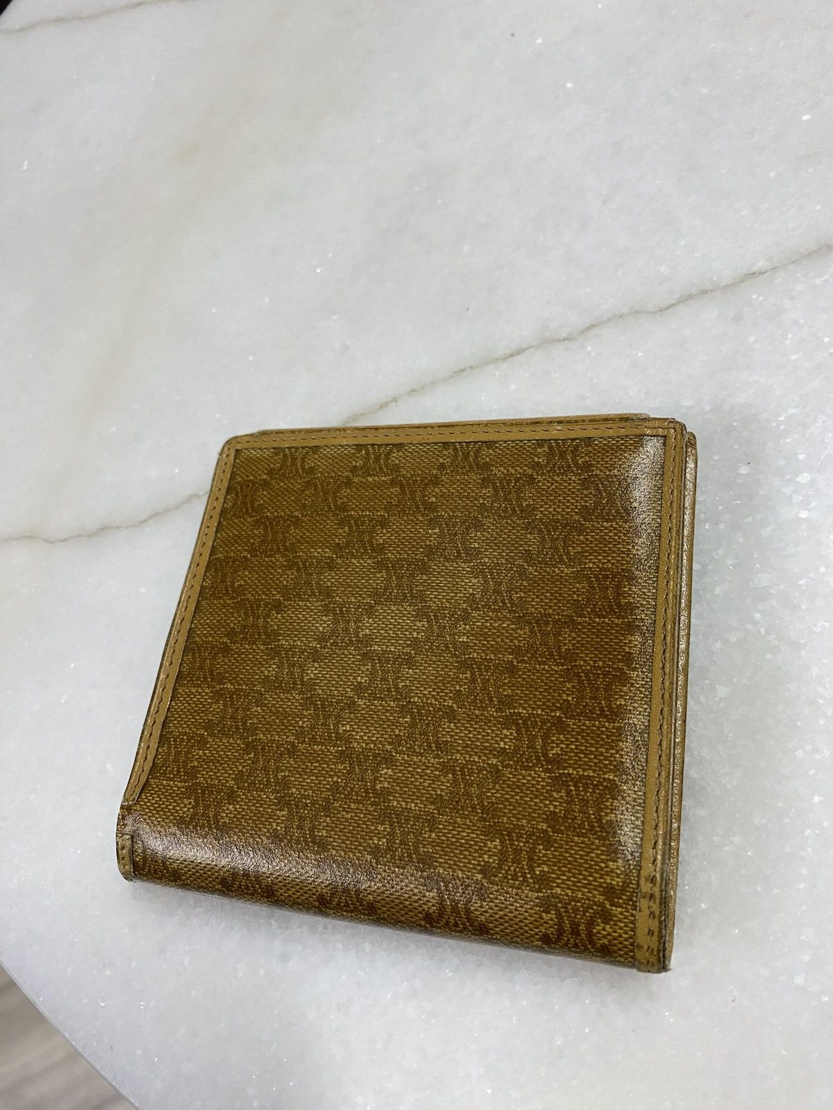 Celine Celine Monogram Leather Women’s Bifold Wallet Preowned Size ONE SIZE - 9 Thumbnail