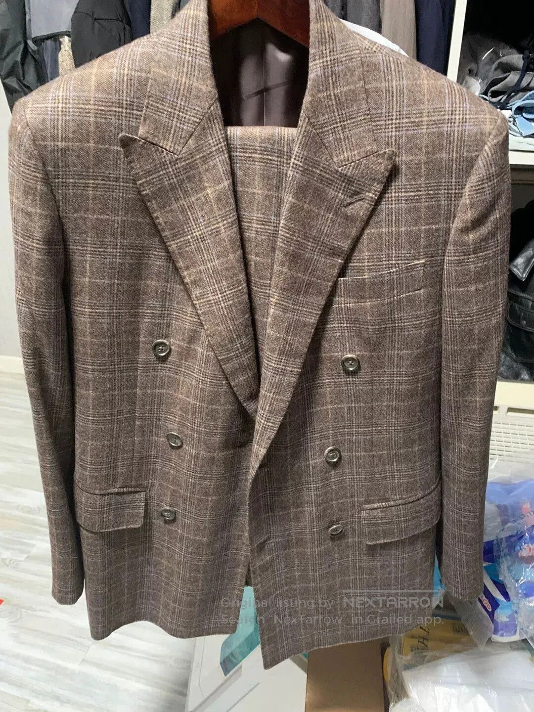 Japanese Brand custom plaid suit jacket in super110 wool. Size US M / EU 48-50 / 2 - 1 Thumbnail