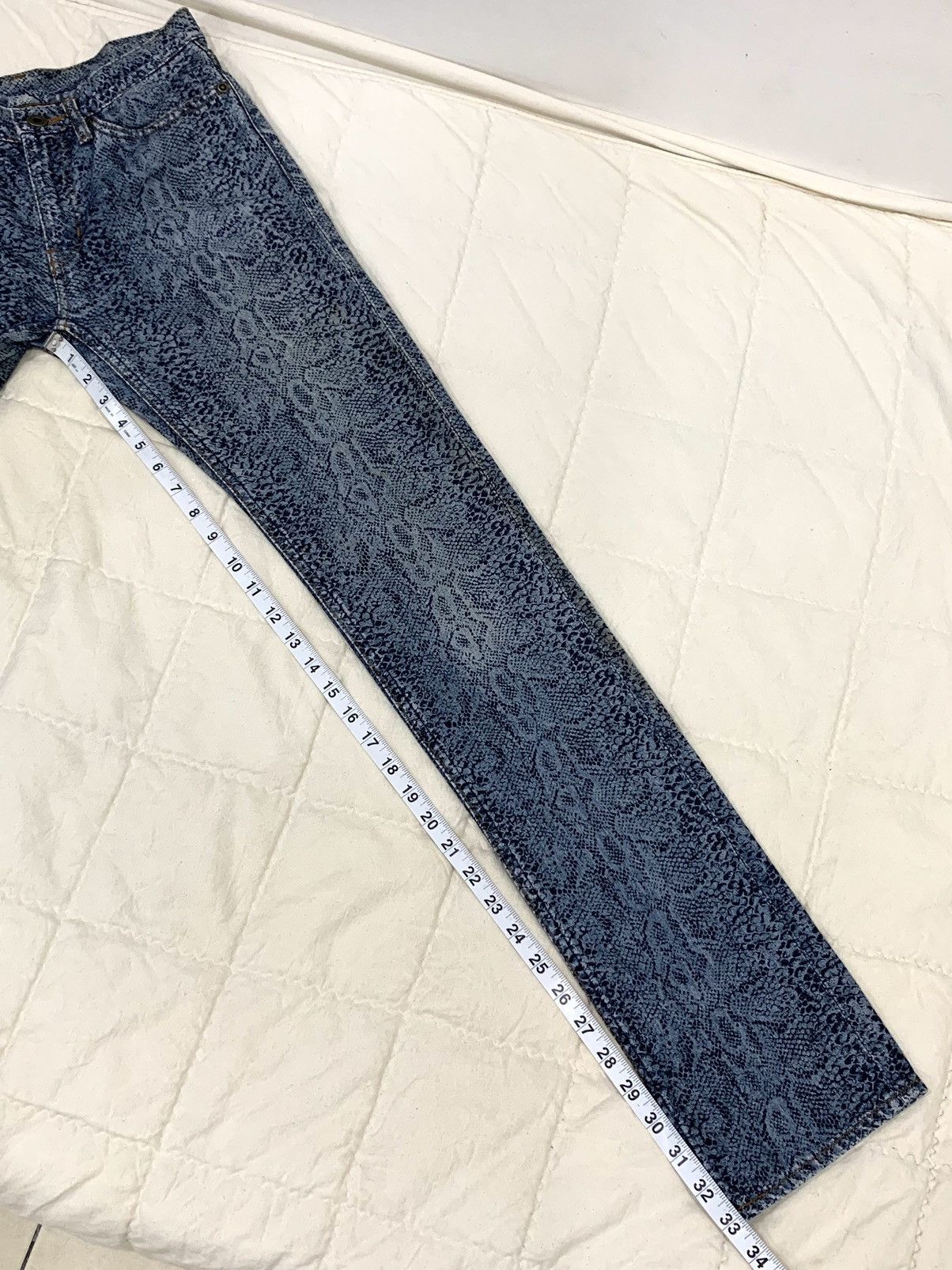 Hysteric Glamour 2000s Hysteric Glamour Snake Pattern Skinny Jeans Size US 26 / EU 42 - 24 Thumbnail