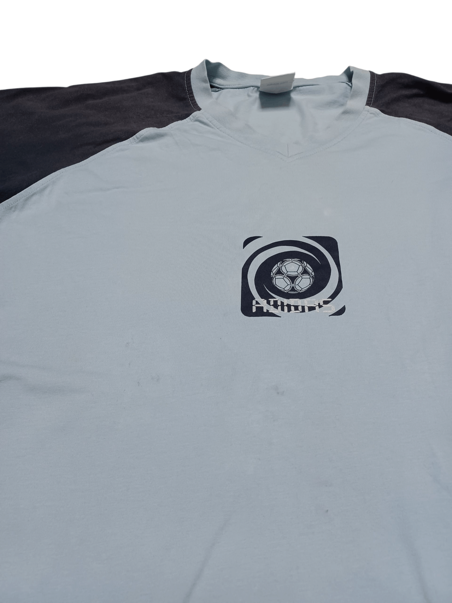 Adidas ADIDAS SOCCER VINTAGE 2004 FADED DIRTY TEE FOOTBALL Size US XL / EU 56 / 4 - 2 Thumbnail