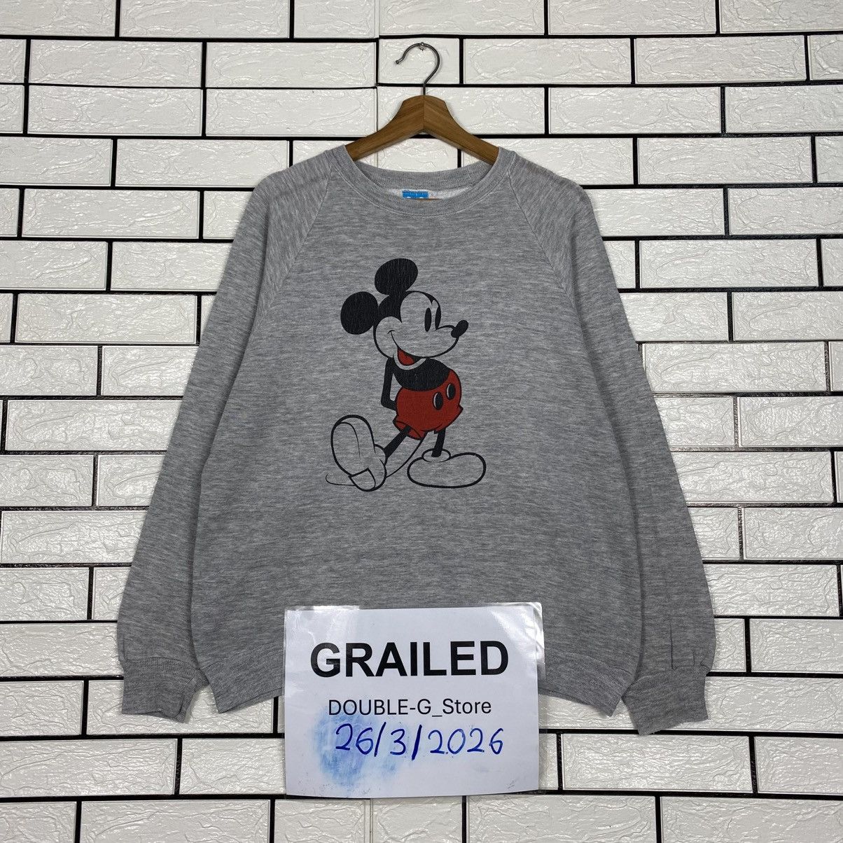 Japanese Brand Vintage Sweatshirt Mickey Mouse Big Logo Size US L / EU 52-54 / 3 - 1 Thumbnail
