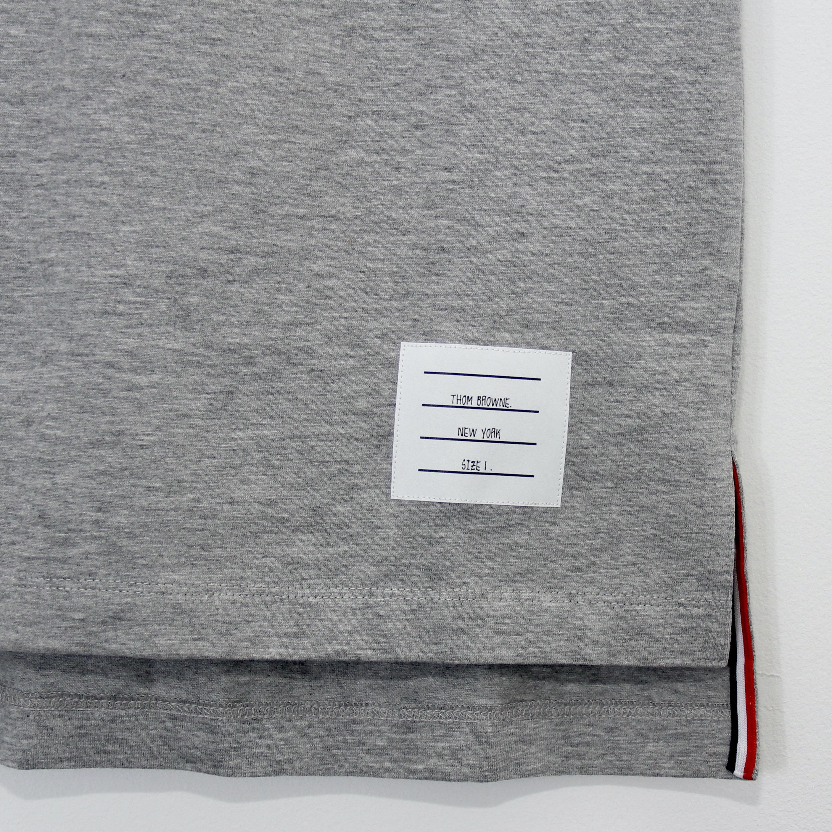Thom Browne Thom Browne Split Hem Logo-patch short-sleeved T-shirt Size US S / EU 44-46 / 1 - 3 Thumbnail