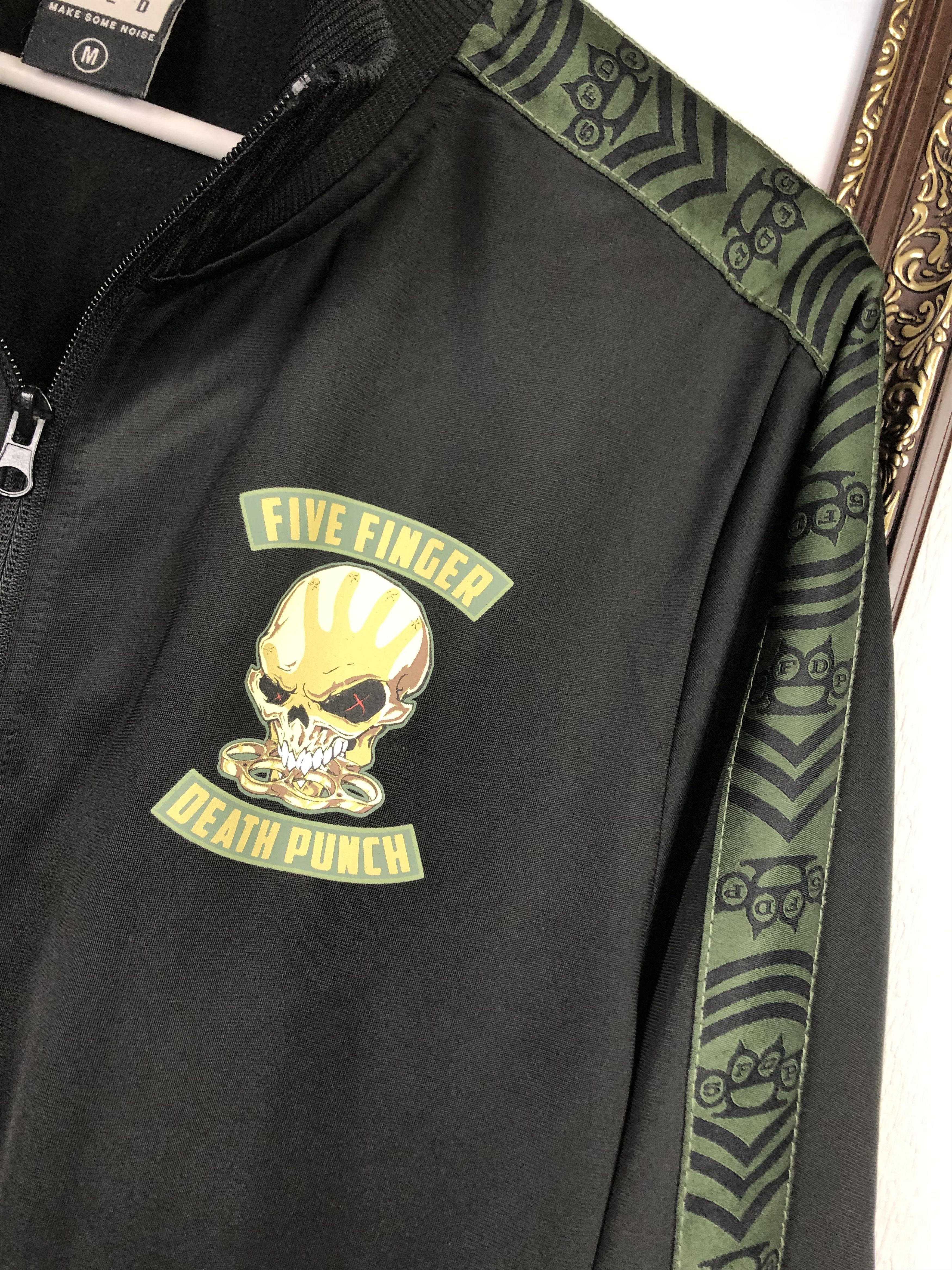Band Tees Vintage Five Finger Death Punch Band Mens Jacket Track Top Size US M / EU 48-50 / 2 - 5 Thumbnail