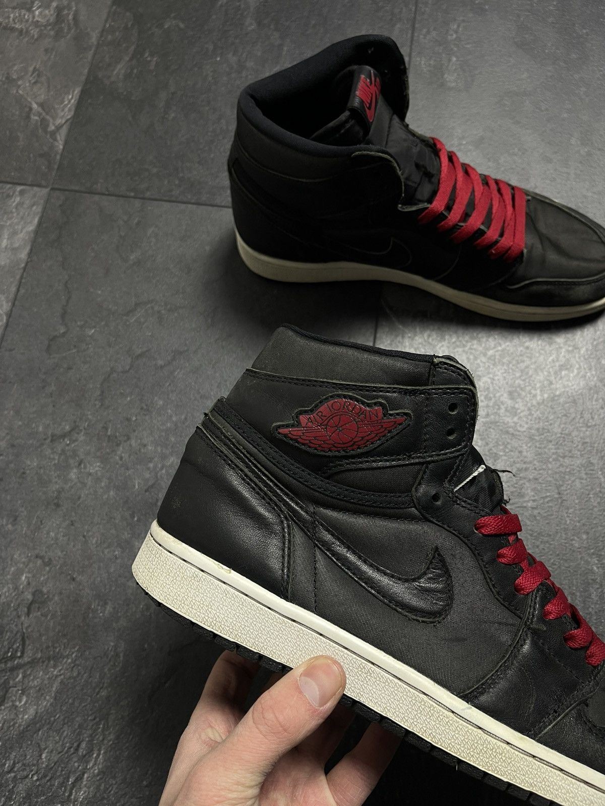 Jordan Brand Nike Air Jordan 1 Retro High OG Black Gym Red Size US 9 / EU 42 - 2 Thumbnail