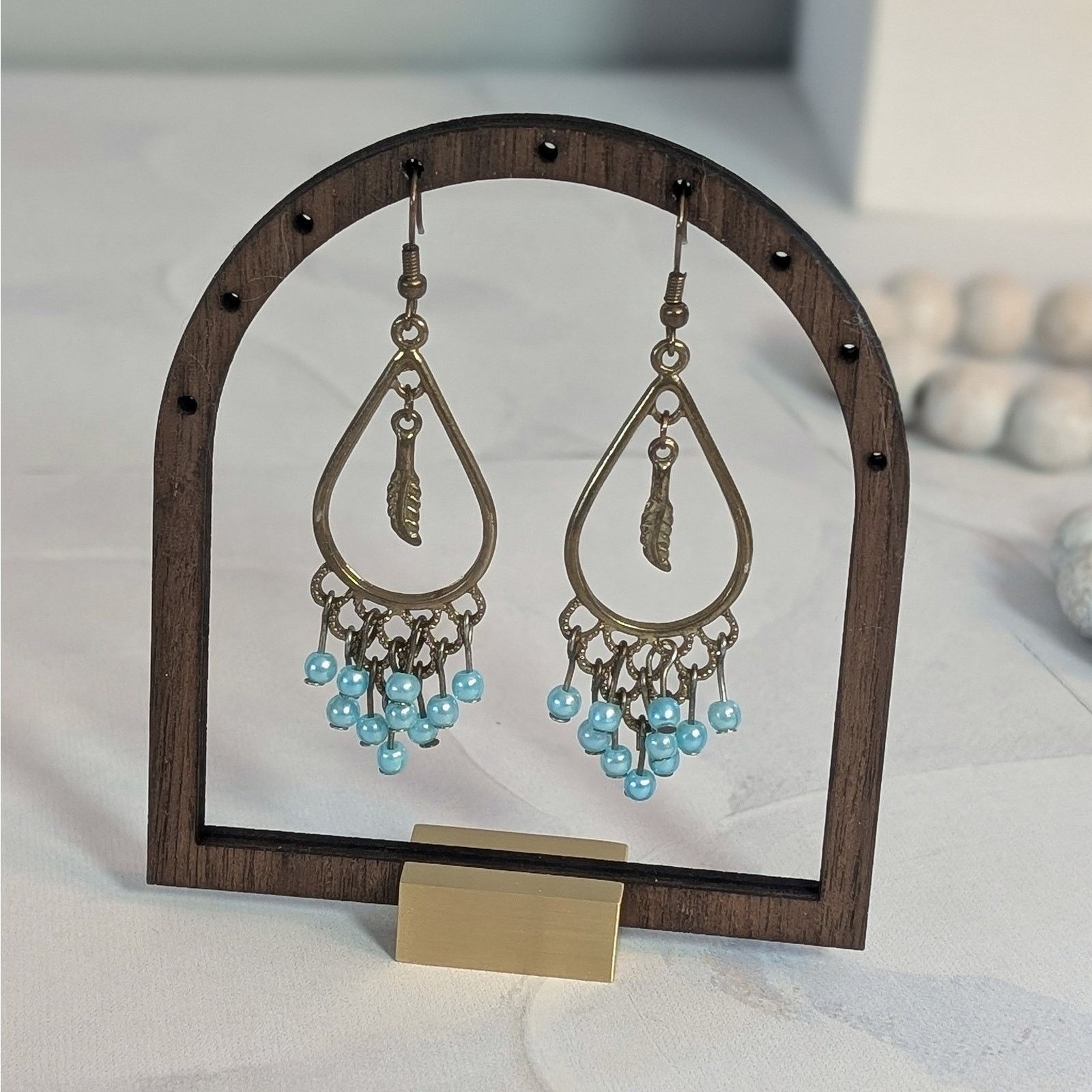 Other Boho Chic VTG 1980s Leaf & Blue Beaded Chandelier Earrings Size ONE SIZE - 1 Thumbnail