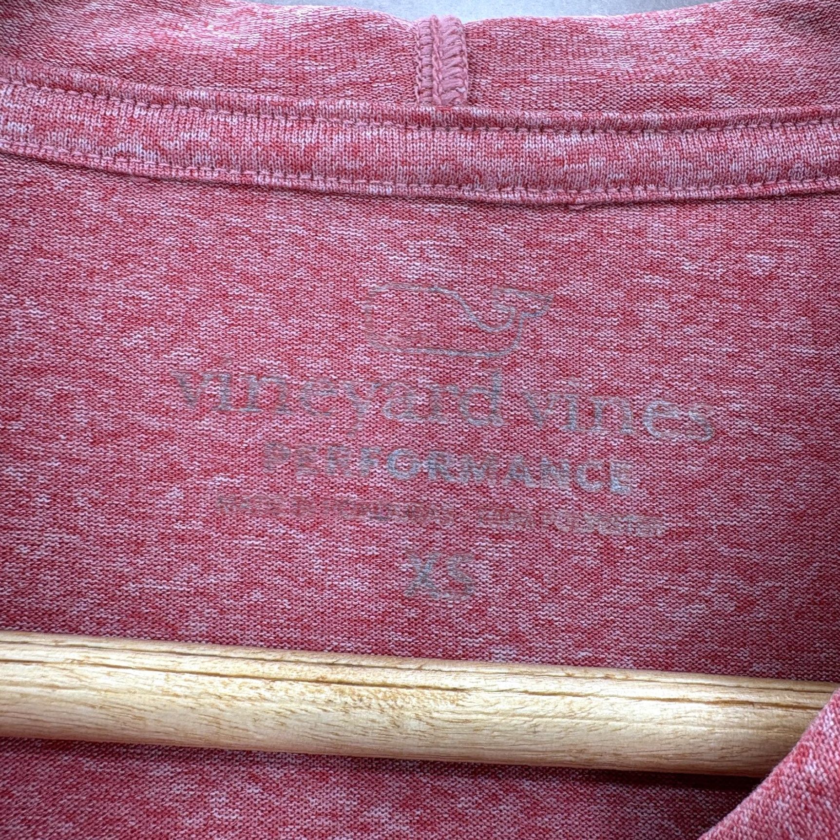 Vineyard Vines Vineyard Vines Performance Hoodie Shirt Mens XS Red Long Sleeve Hooded Whale Logo Top Size US XS / EU 42 / 0 - 4 Thumbnail