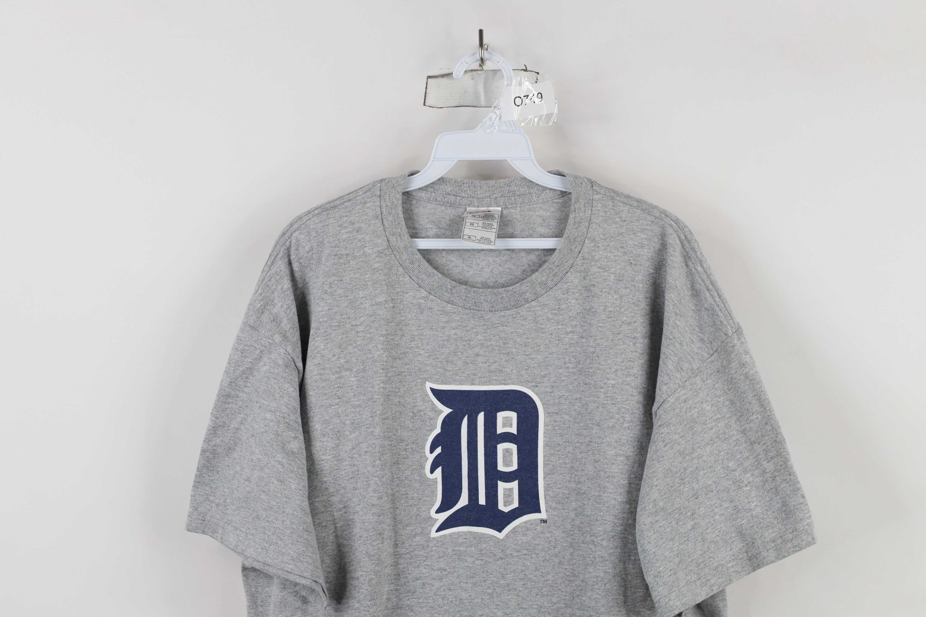Vintage Vintage Y2K D Detroit Tigers Baseball T-Shirt Heather Gray Size US XL / EU 56 / 4 - 2 Thumbnail