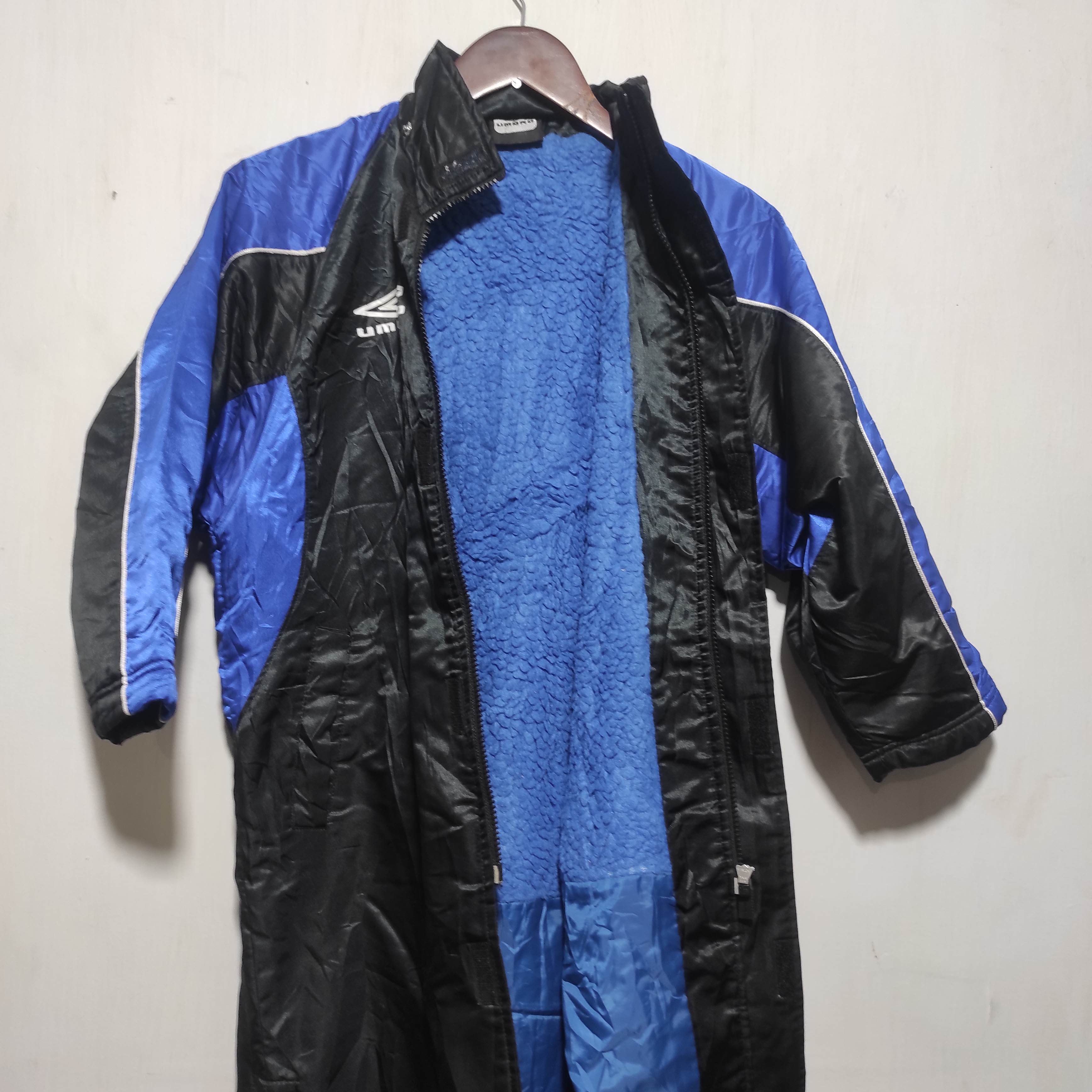 Umbro Vintage Umbro Long Jacket Size US S / EU 44-46 / 1 - 7 Thumbnail