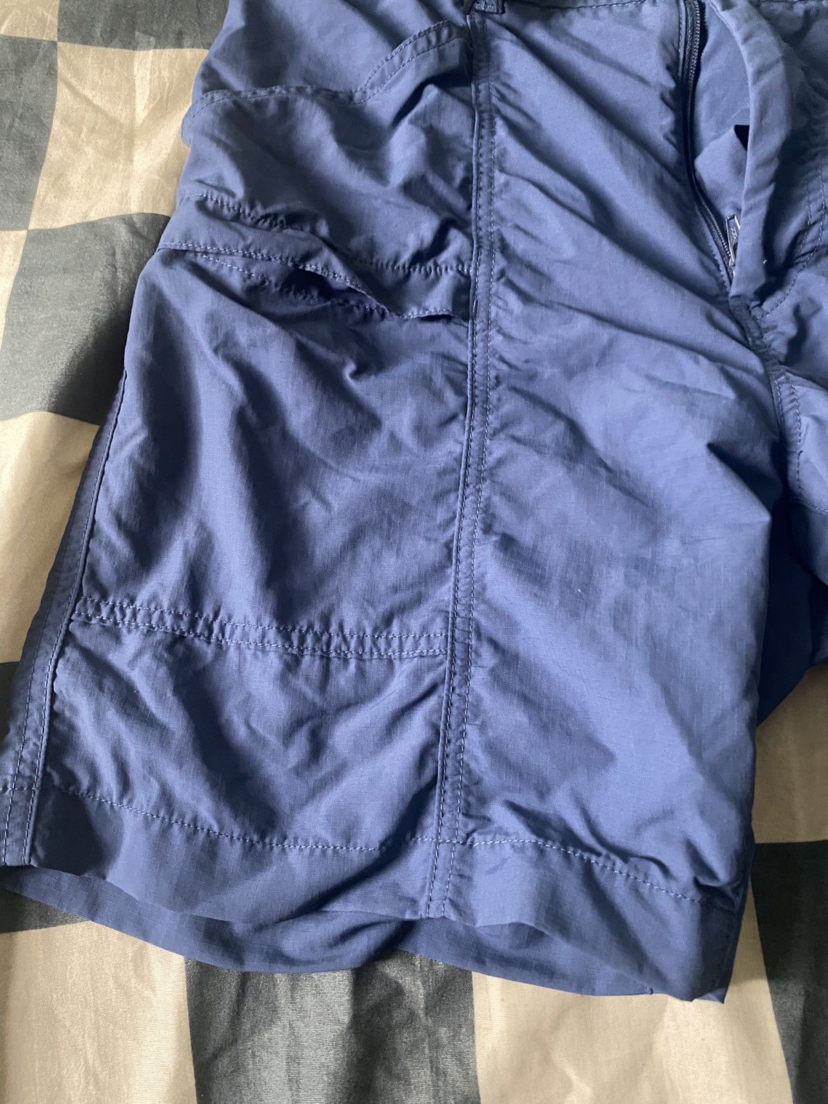 Uniqlo Uniqlo short pants Size US 34 / EU 50 - 6 Thumbnail