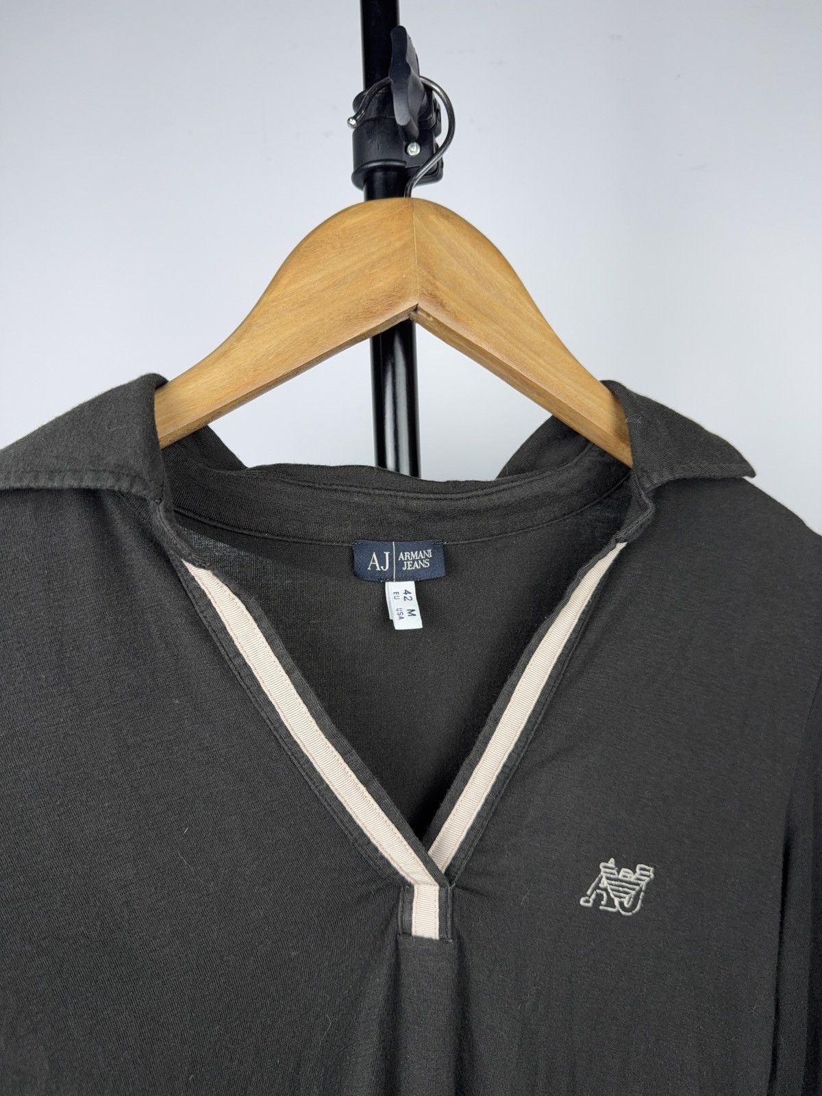 Armani Vintage 90s Retro Armani Jeans V-Neck Long Sleeve Logo Top Size M / US 6-8 / IT 42-44 - 4 Thumbnail