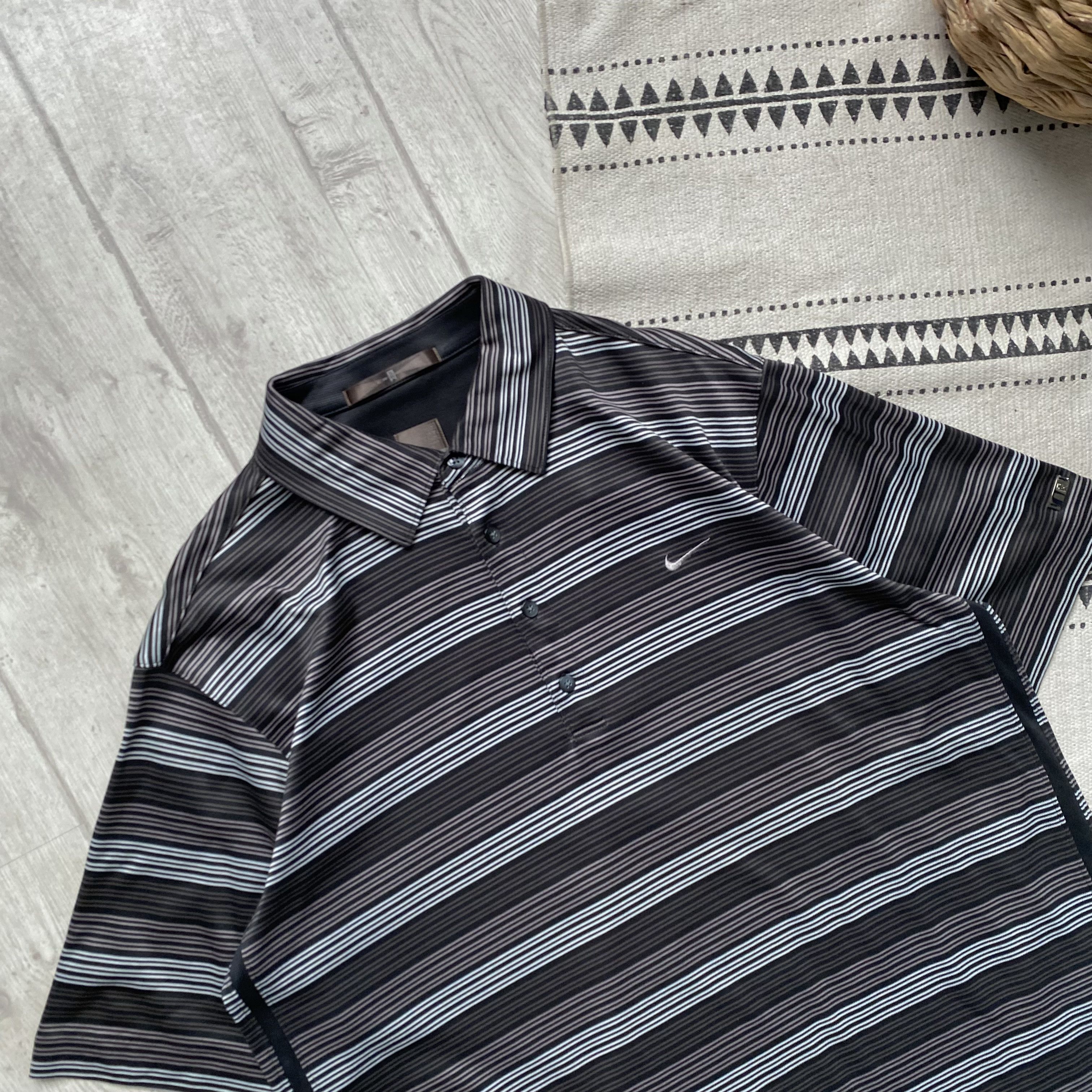 Nike × Tiger Woods 🏌🏼️ Vintage Tiger Woods Nike Golf Polos stripped federer Size US L / EU 52-54 / 3 - 2 Thumbnail
