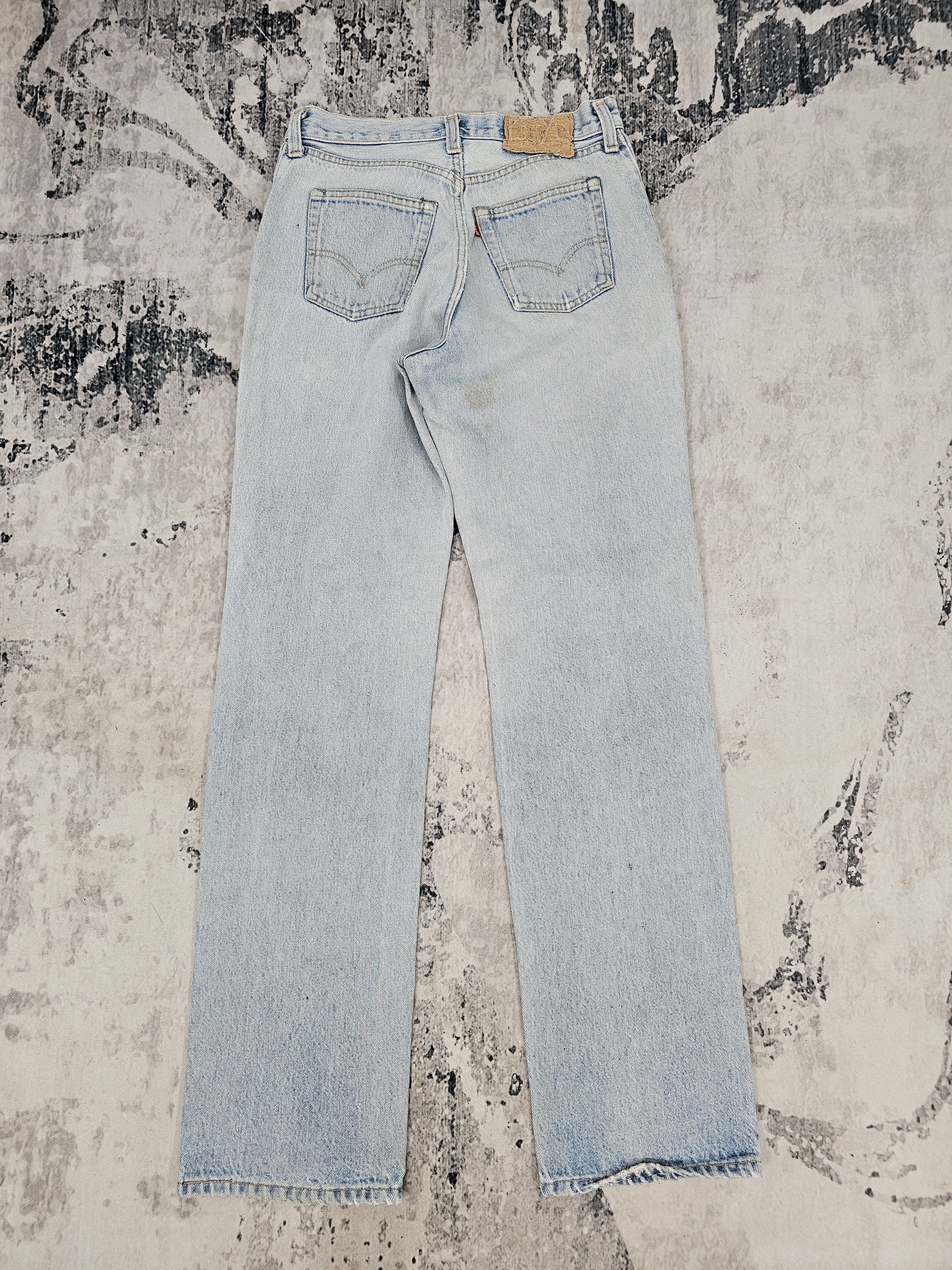 Levi's Vintage Clothing Vtg 90's LEVIS 501 Light Blue Jeans Made In USA L0539 Size US 28 / EU 44 - 2 Thumbnail