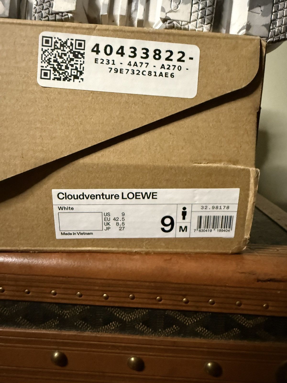 Loewe × On Cloudventure loewe Size US 9 / EU 42 - 9 Thumbnail