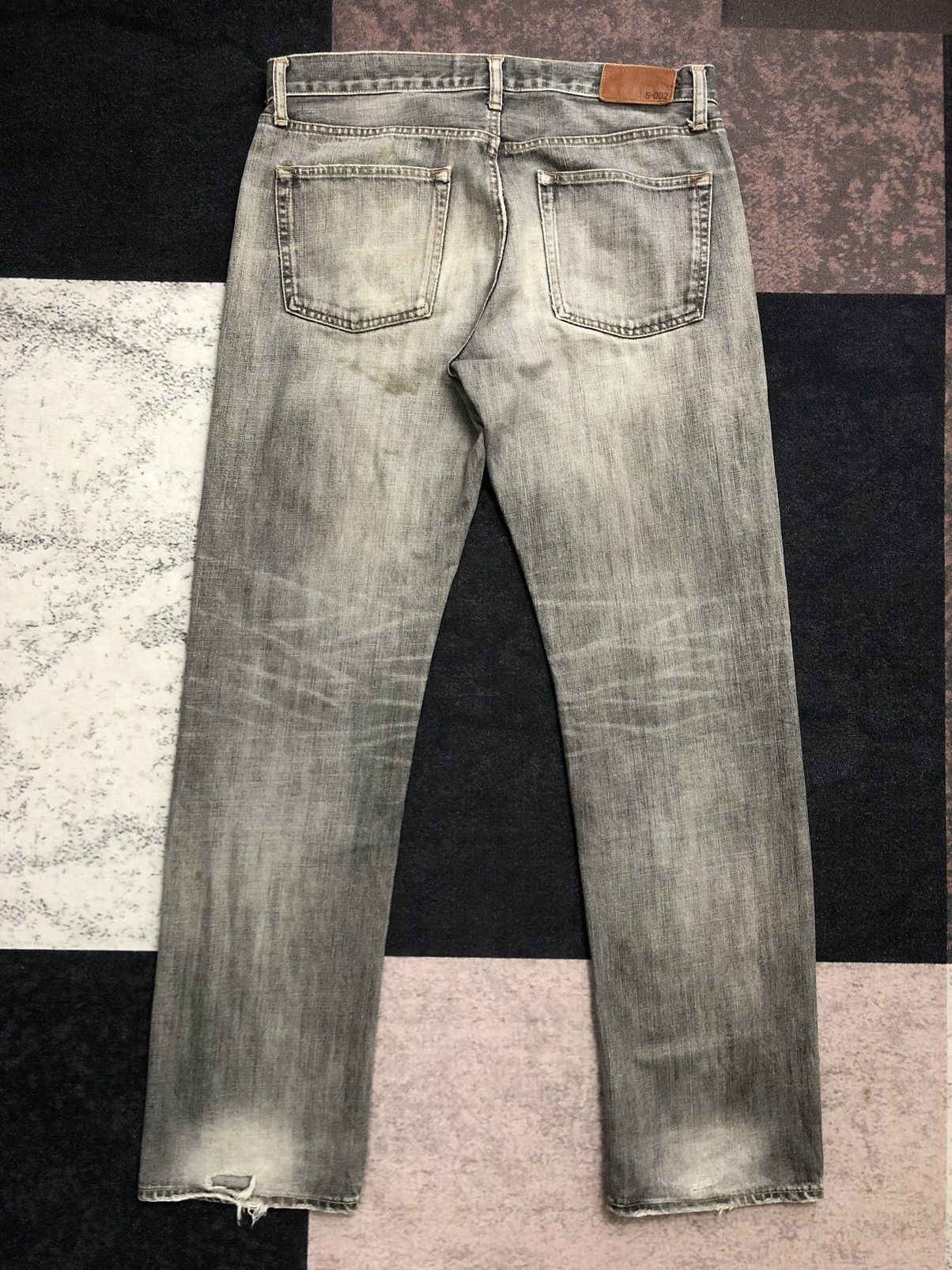 Uniqlo Vintage Japanese Distressed Black Faded Uniqlo Jeans Size US 35 - 14 Thumbnail