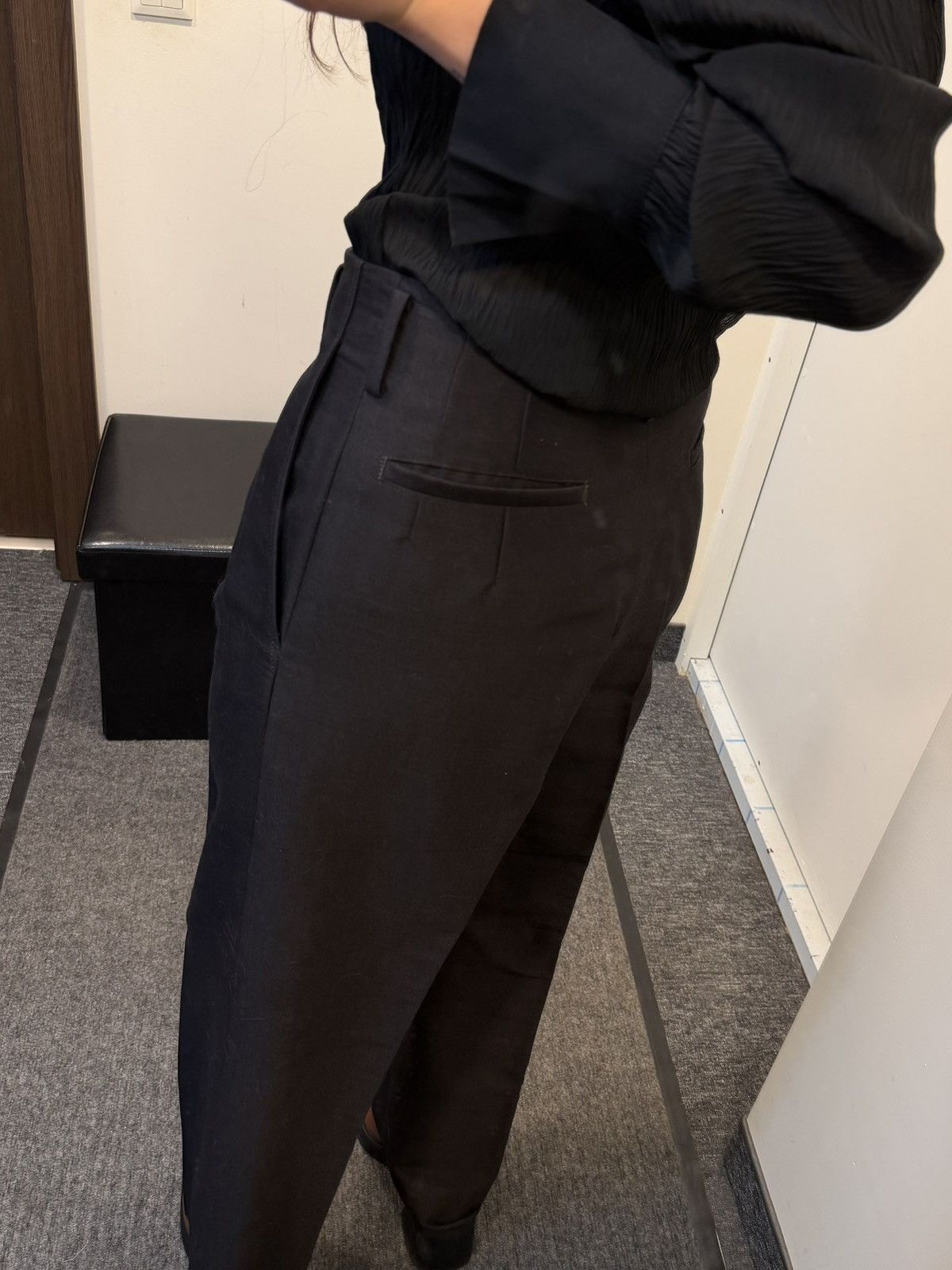 Yohji Yamamoto Yohji Yamamoto Spring/Summer 2001 collection trousers Size 25" / US 0 / IT 36 - 4 Thumbnail