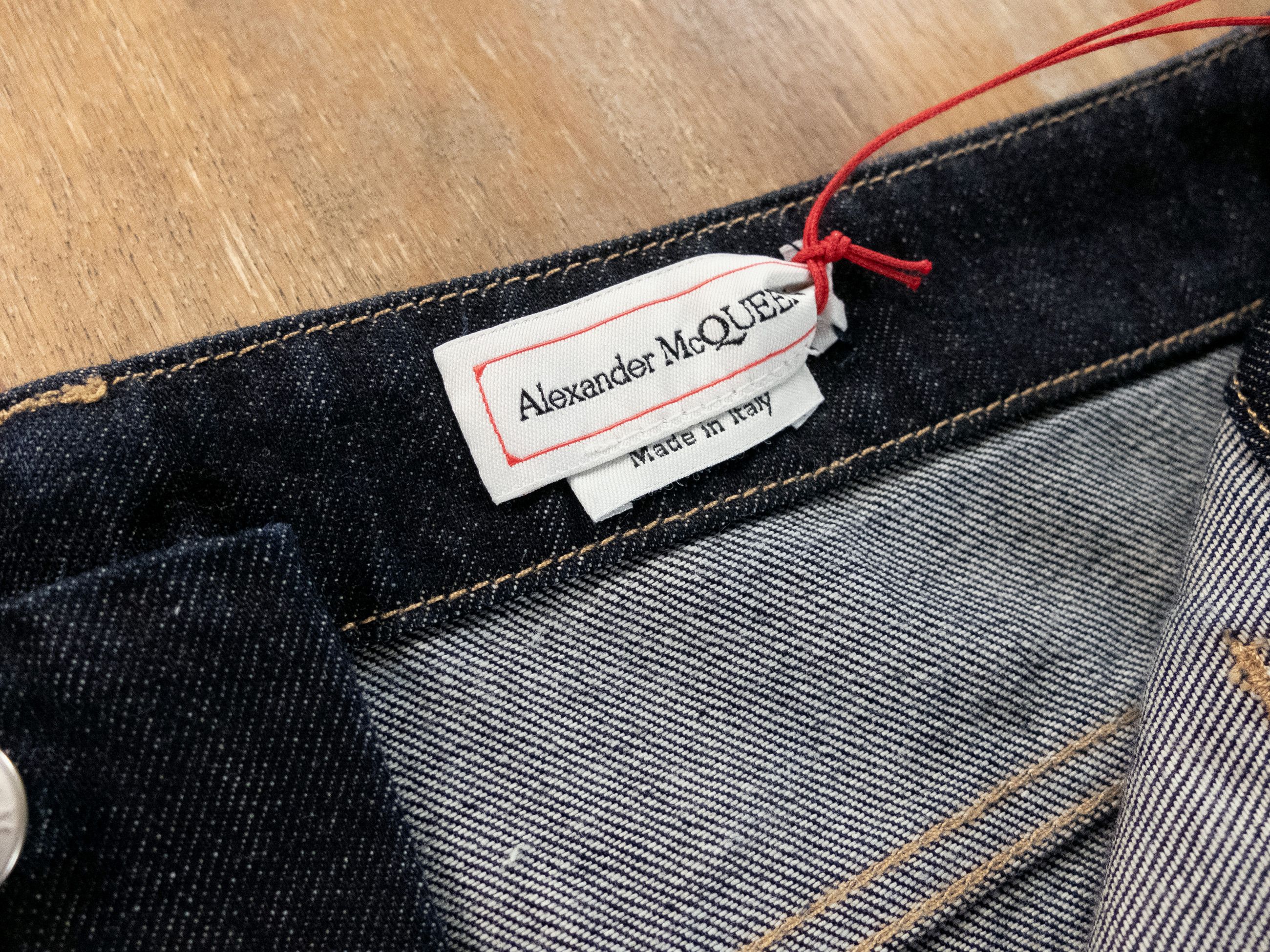 Alexander McQueen ALEXANDER MCQUEEN navy blue contrast stitch cargo jeans Size US 32 / EU 48 - 8 Thumbnail